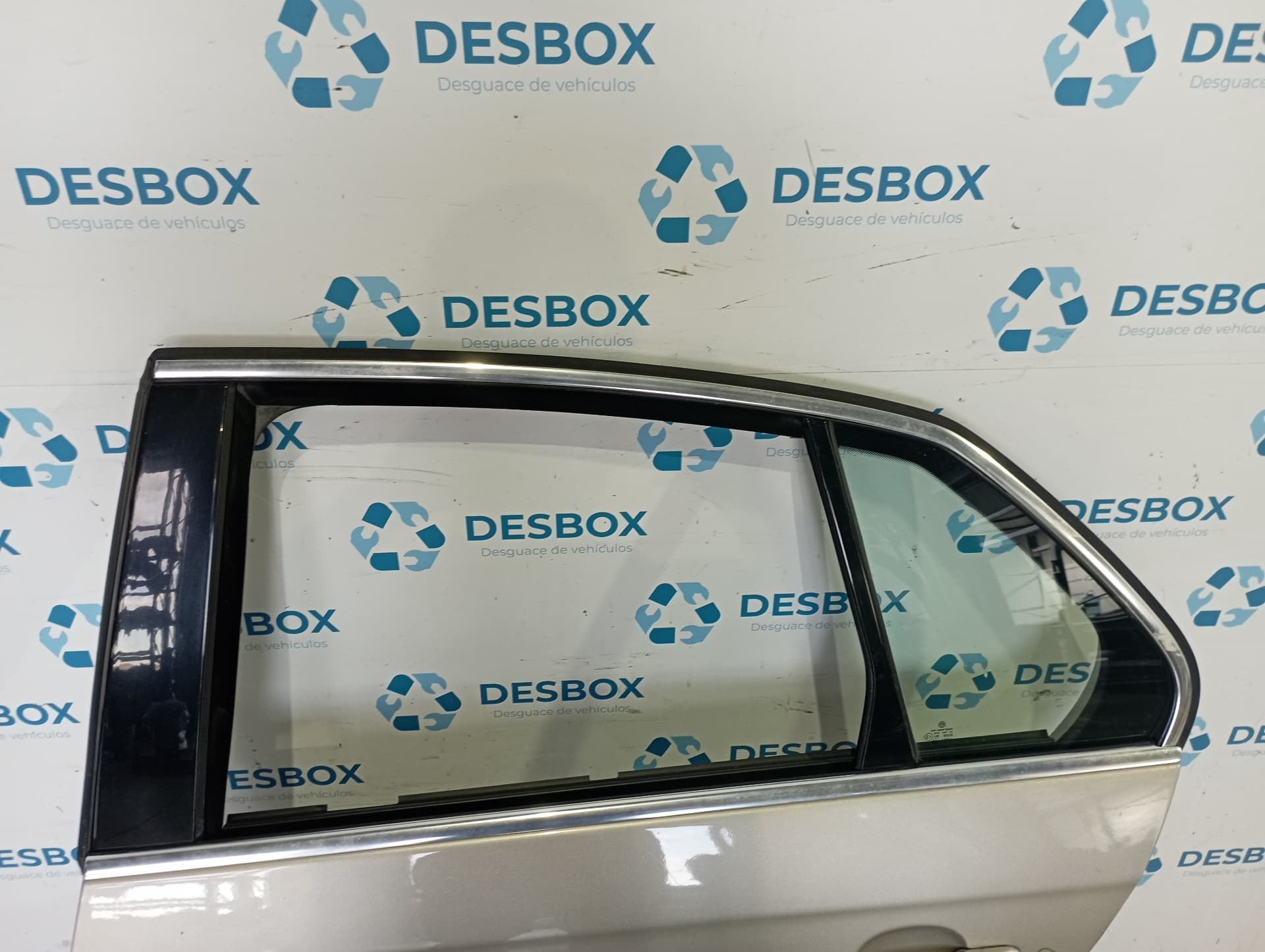 Recambio de PUERTA TRASERA IZQUIERDA para VOLKSWAGEN JETTA (1K2) 2.0 TDI BKD - VERDE 7