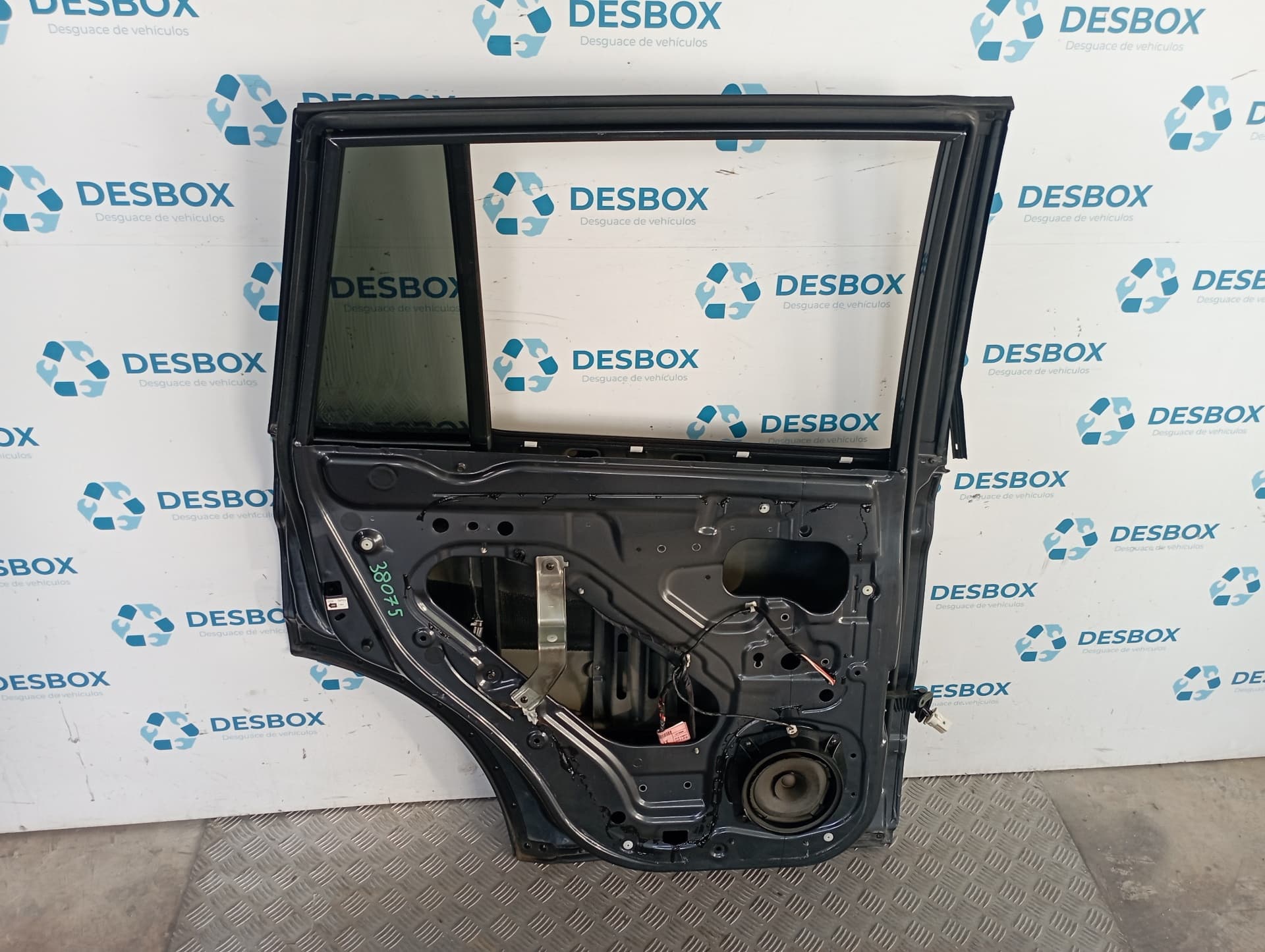 Recambio de PUERTA TRASERA IZQUIERDA para SSANGYONG KYRON 2.0 DI D20DT - GRIS 4