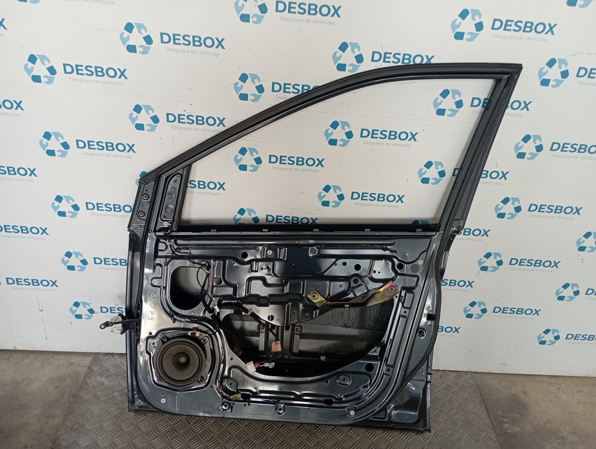 Recambio de PUERTA DELANTERA DERECHA para SSANGYONG KYRON 2.0 DI D20DT - GRIS 5