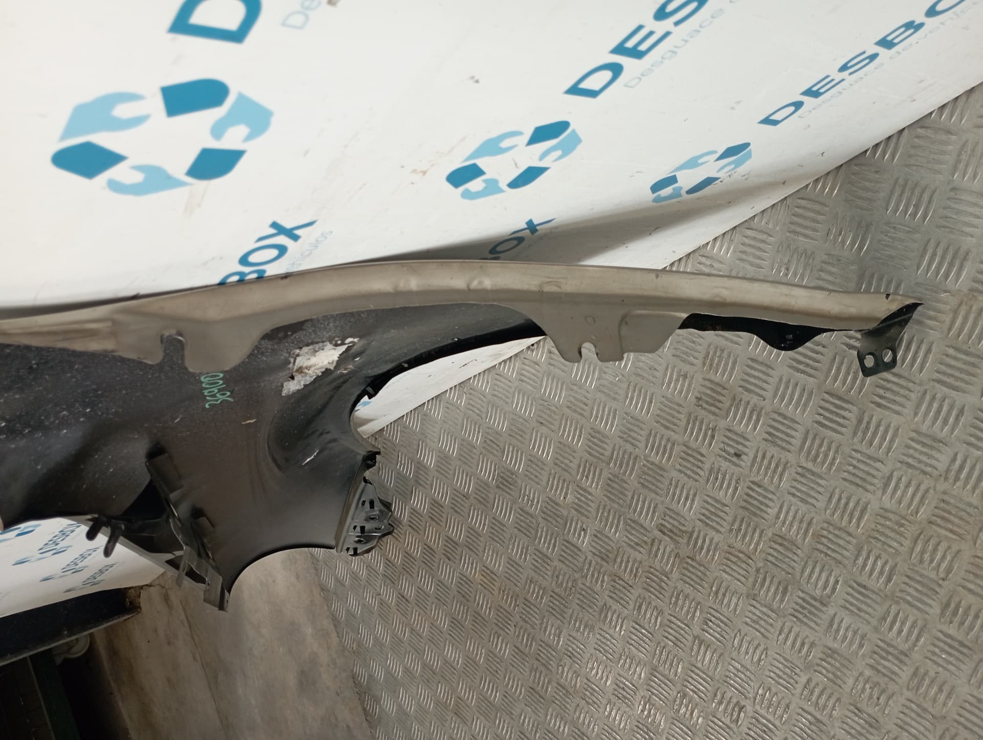 Recambio de ALETA DELANTERA DERECHA para VOLKSWAGEN JETTA (1K2) 2.0 TDI BKD - VERDE 2