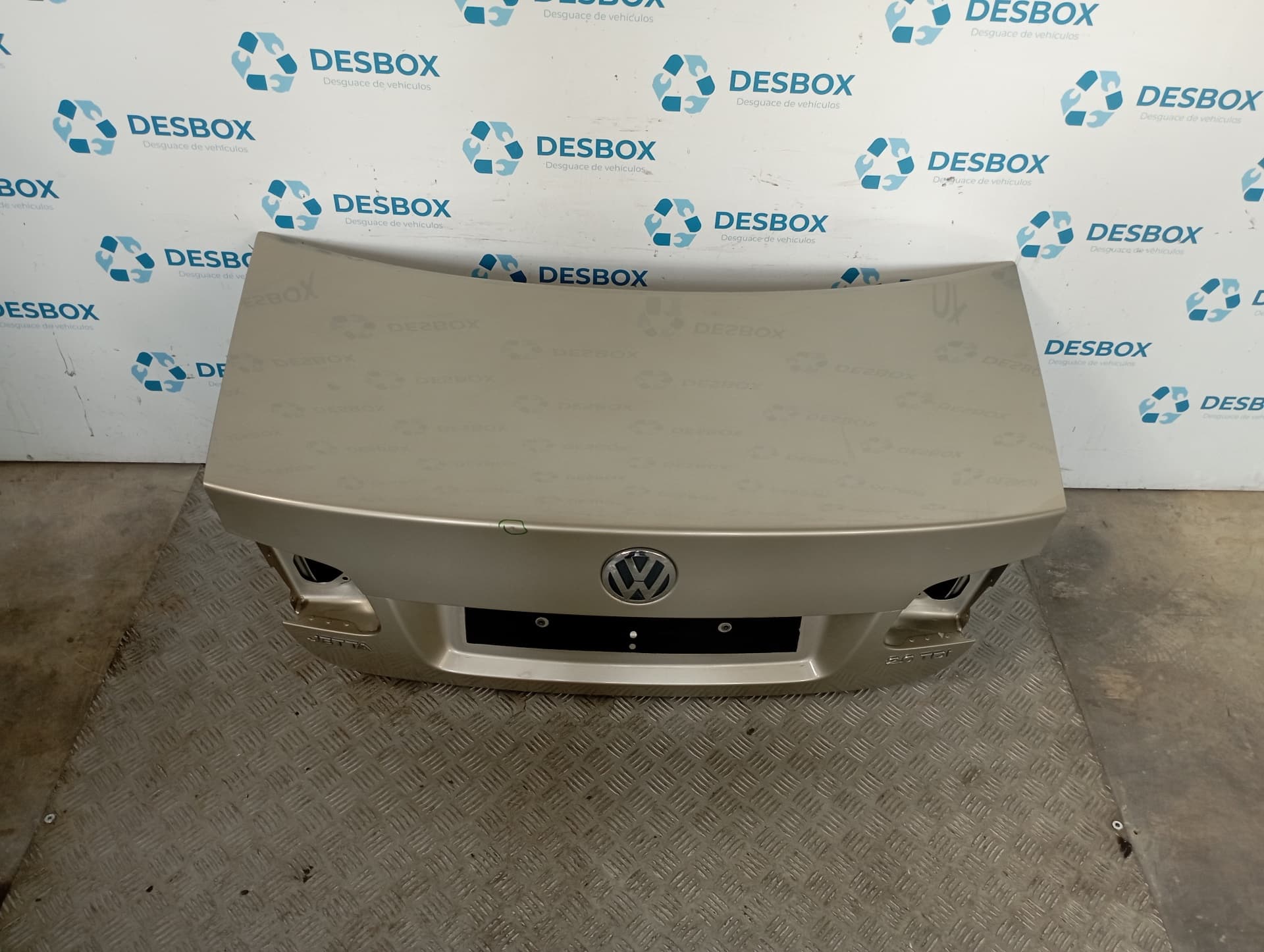 Recambio de PORTON TRASERO para VOLKSWAGEN JETTA (1K2) 2.0 TDI BKD - VERDE