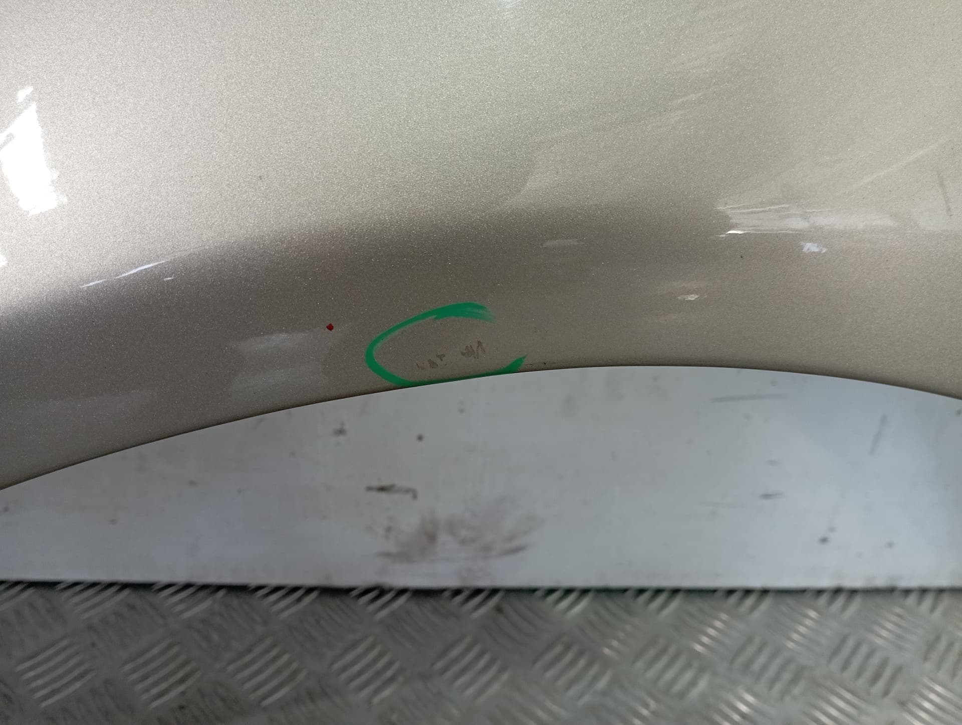 Recambio de ALETA DELANTERA IZQUIERDA para VOLKSWAGEN JETTA (1K2) 2.0 TDI BKD - VERDE 7