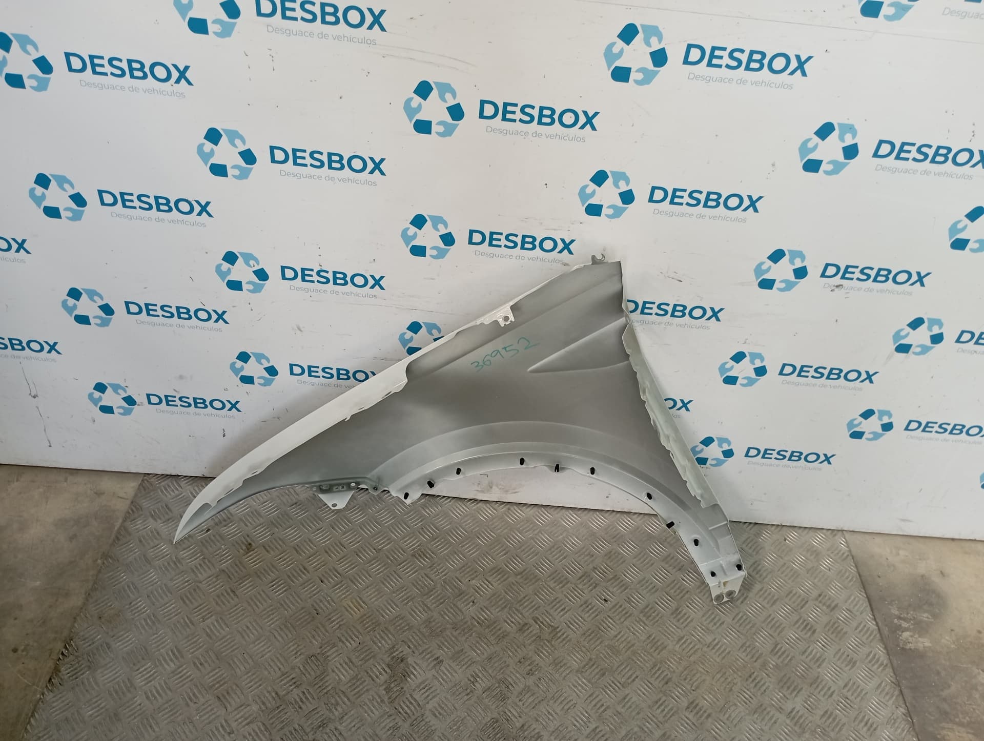 Recambio de ALETA DELANTERA DERECHA para VOLKSWAGEN T-CROSS (D31) 1.0 TSI DKLA - NARANJA 2