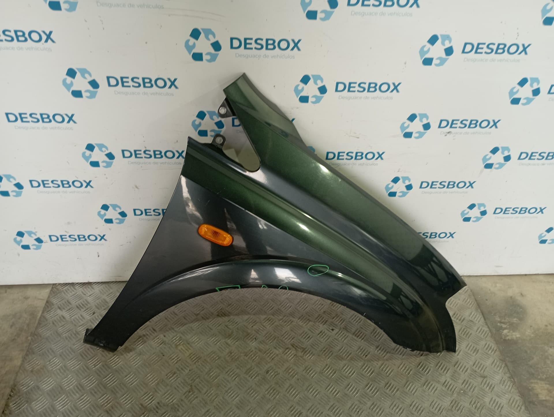 Recambio de ALETA DELANTERA DERECHA para SSANGYONG KYRON 2.0 DI D20DT - GRIS
