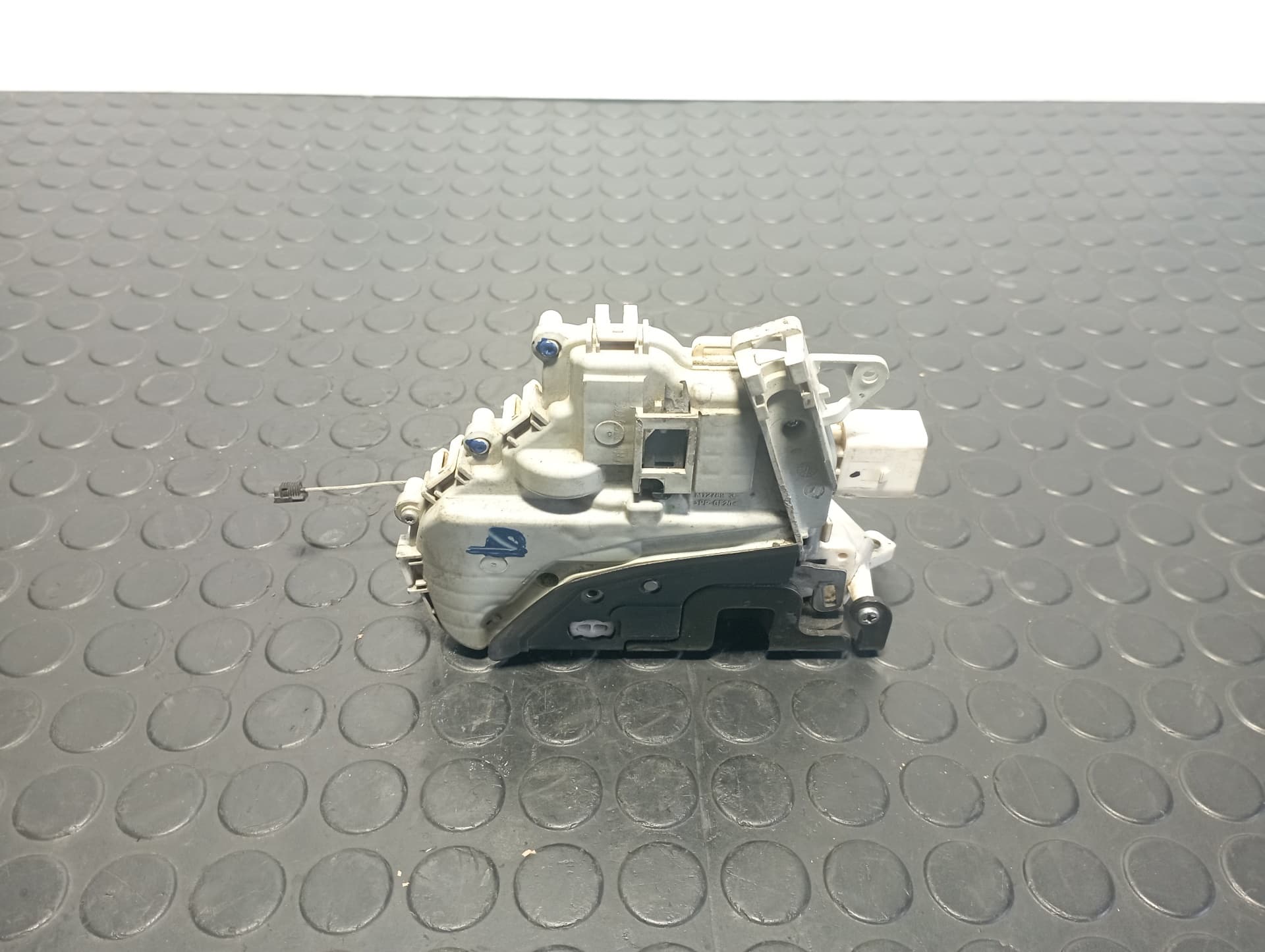 Recambio de CERRADURA PUERTA DELANTERA IZQUIERDA para SEAT LEON (1P1) Reference CAYC referencia OEM IAM 1P1837015B - BLANCO 3