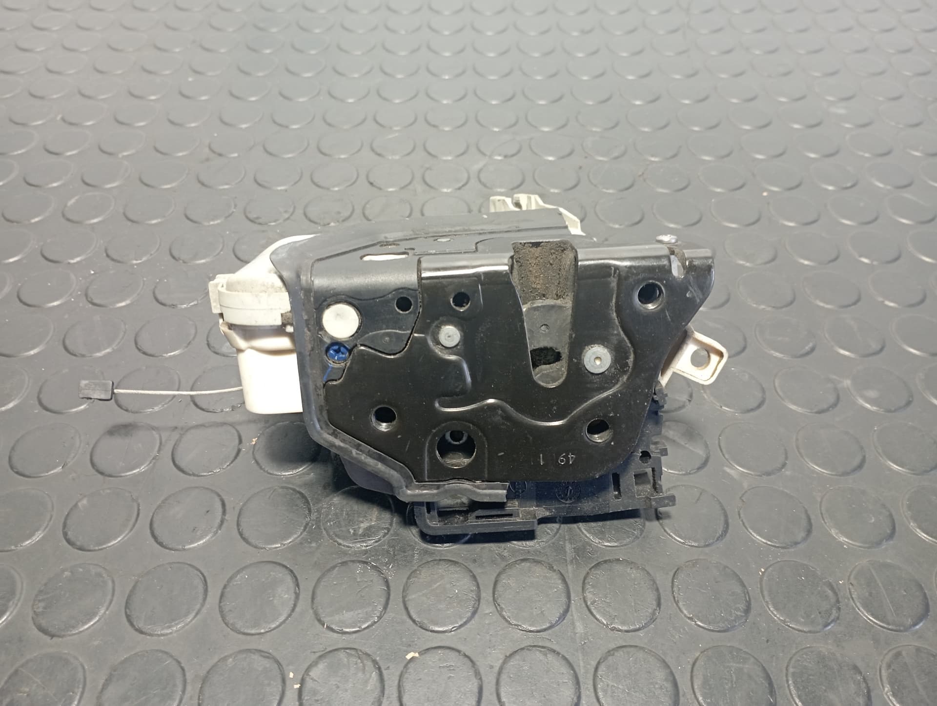 Recambio de CERRADURA PUERTA DELANTERA IZQUIERDA para SEAT LEON (1P1) Reference CAYC referencia OEM IAM 1P1837015B - BLANCO 4