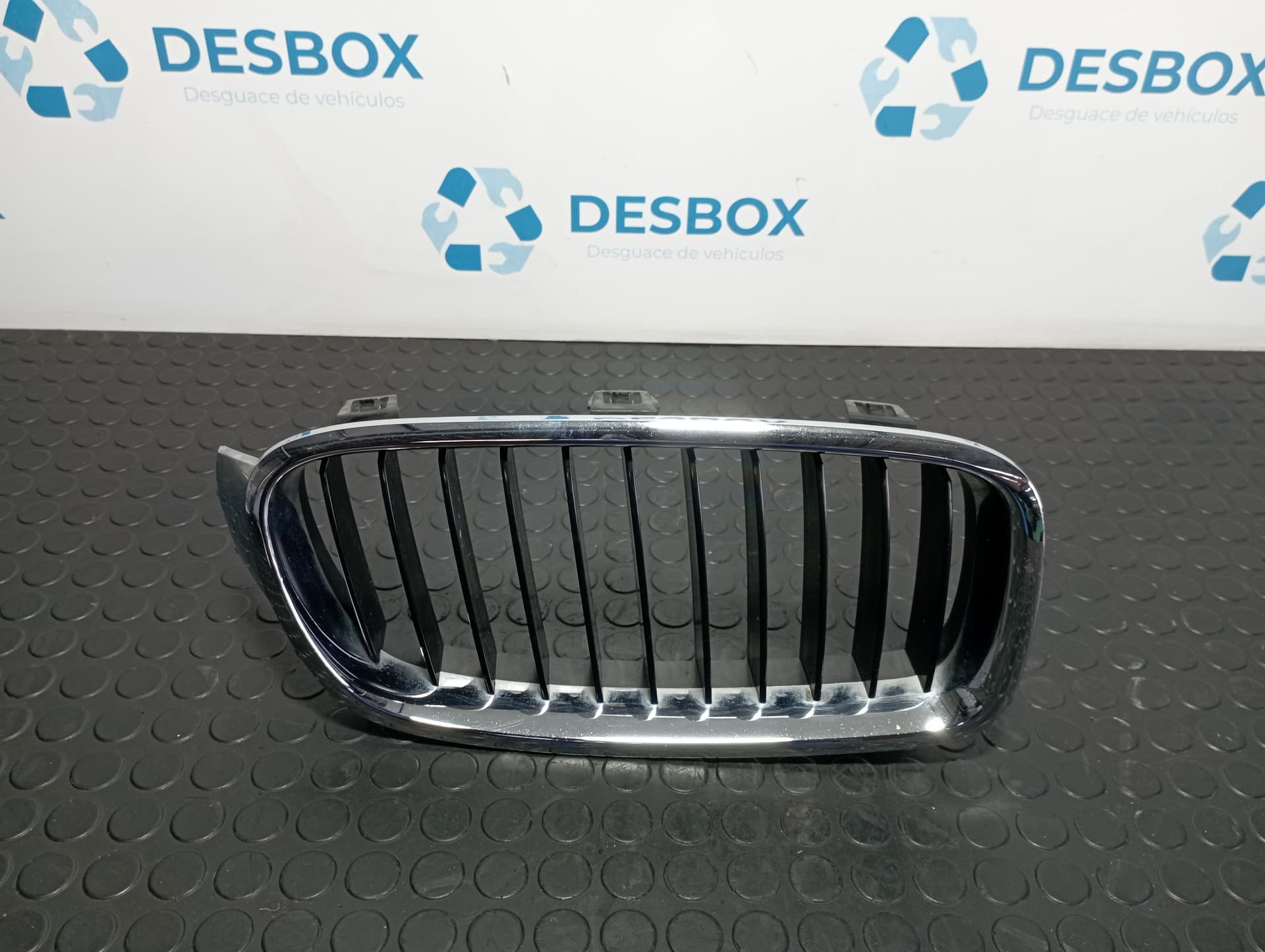 Recambio de REJILLA DELANTERA para BMW SERIE 3 LIM. (F30) * B47D20A referencia OEM IAM 7295436 - NEGRO