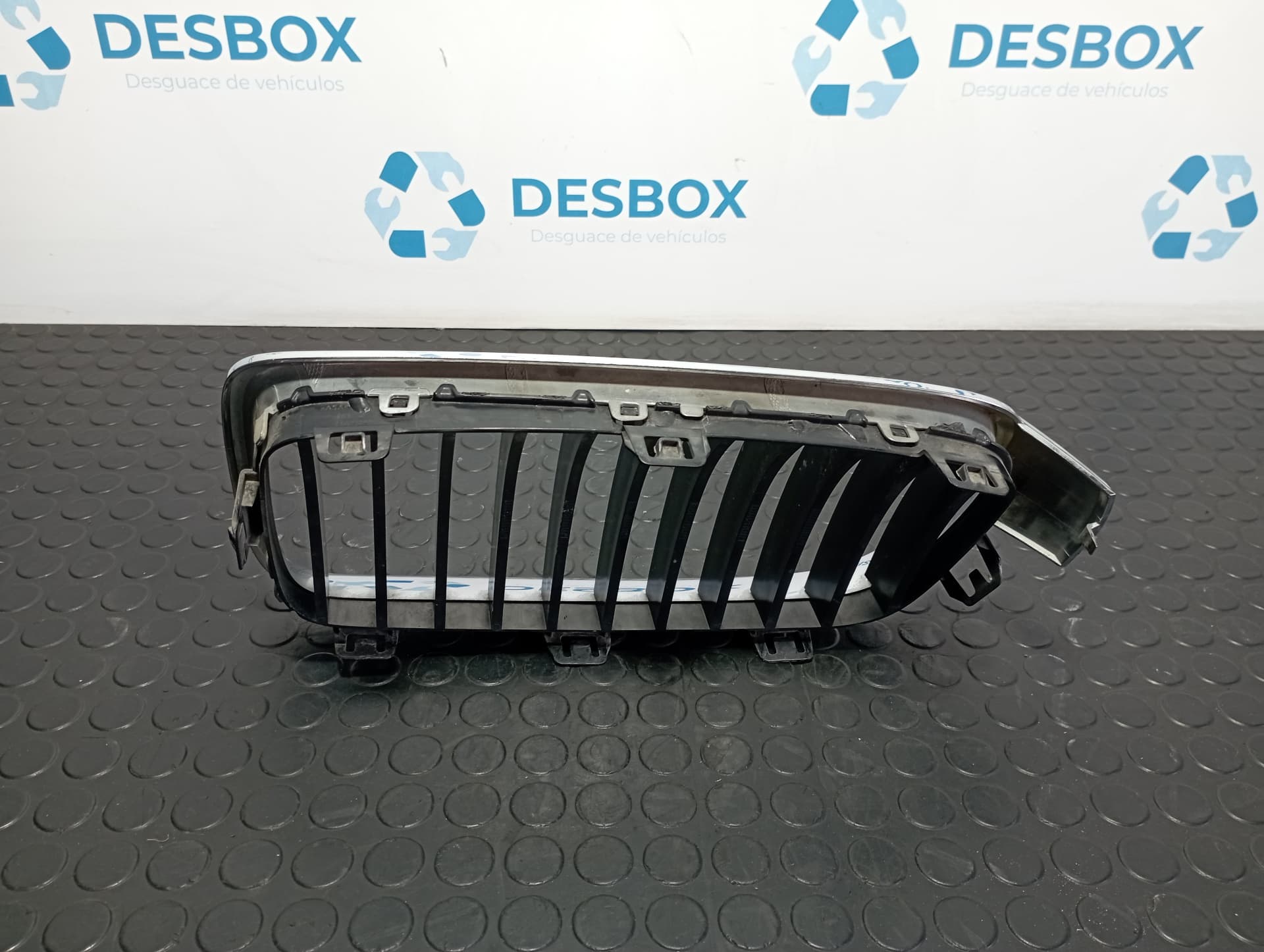 Recambio de REJILLA DELANTERA para BMW SERIE 3 LIM. (F30) * B47D20A referencia OEM IAM 7295436 - NEGRO 2
