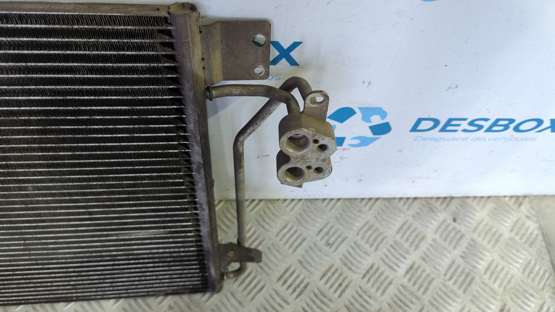 Recambio de CONDENSADOR / RADIADOR  AIRE ACONDICIONADO para VOLKSWAGEN T5 TRANSPORTER/FURGONETA 1.9 TDI CAT (AXB) AXB referencia OEM IAM 2