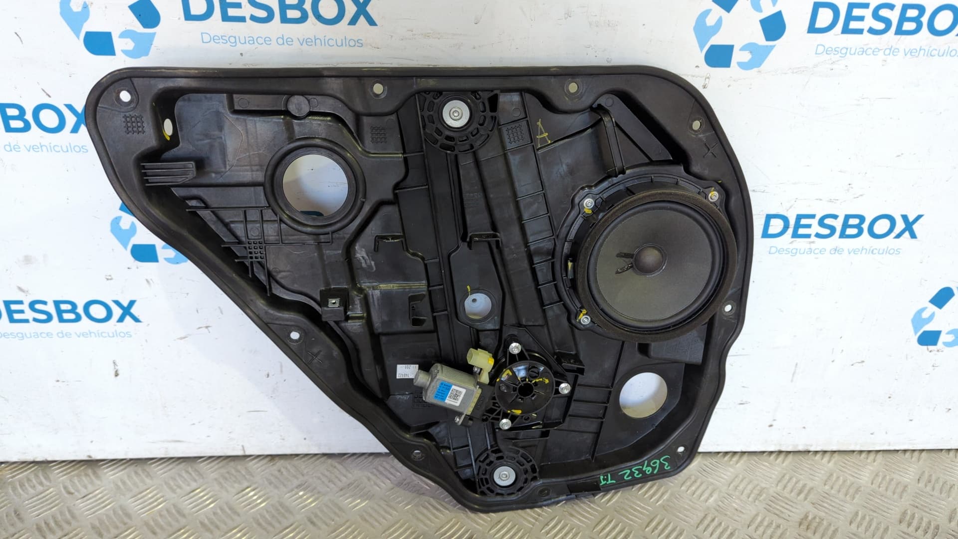 Recambio de ELEVALUNAS TRASERO IZQUIERDO para KIA XCEED XCEED 0.998 3 CILINDROS G3LE referencia OEM IAM AA570K0020 - BLANCO 3