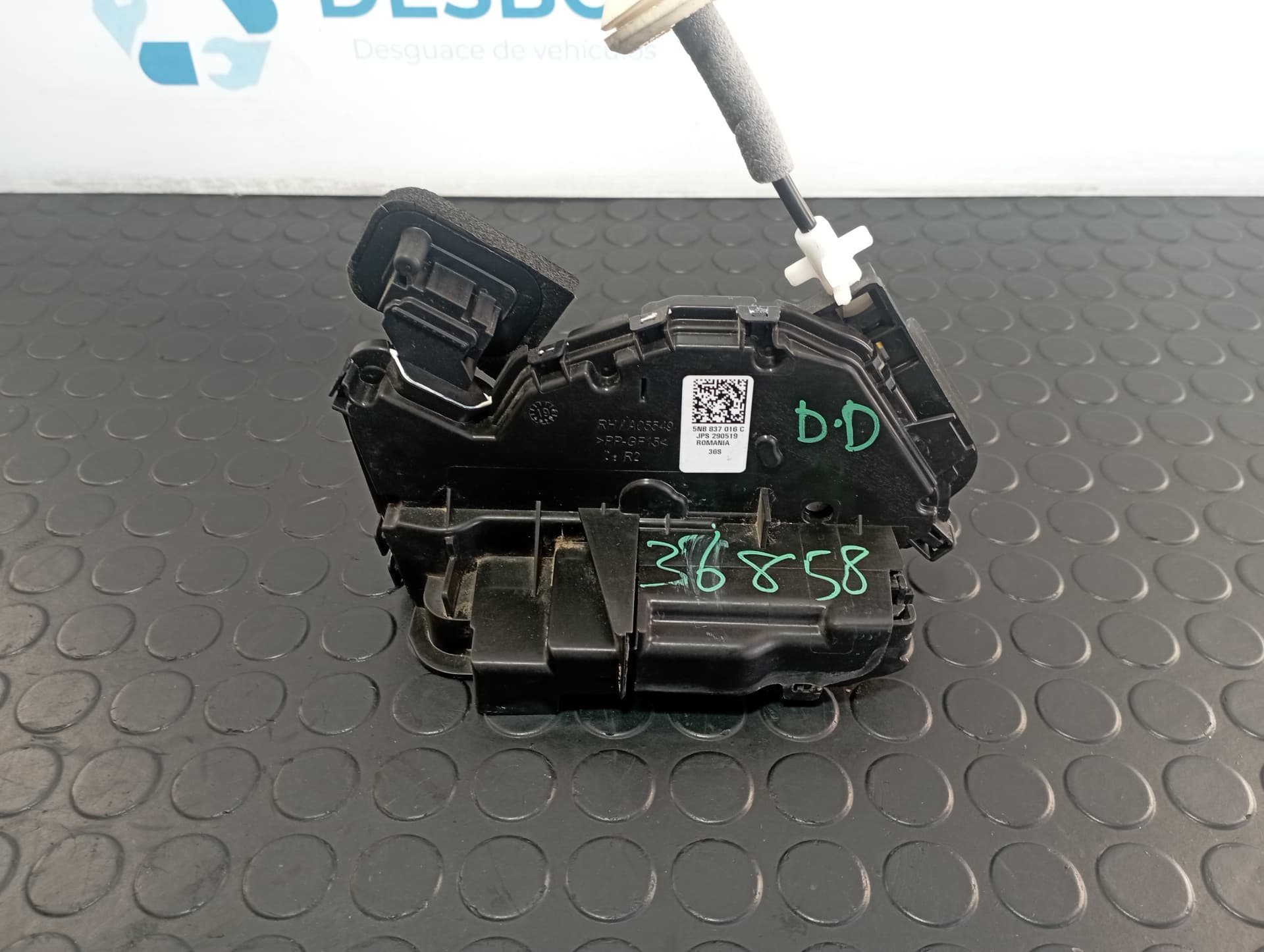 Recambio de CERRADURA PUERTA DELANTERA DERECHA para VOLKSWAGEN TIGUAN 2.0 TDI DFG referencia OEM IAM 5NB837016C - BLANCO