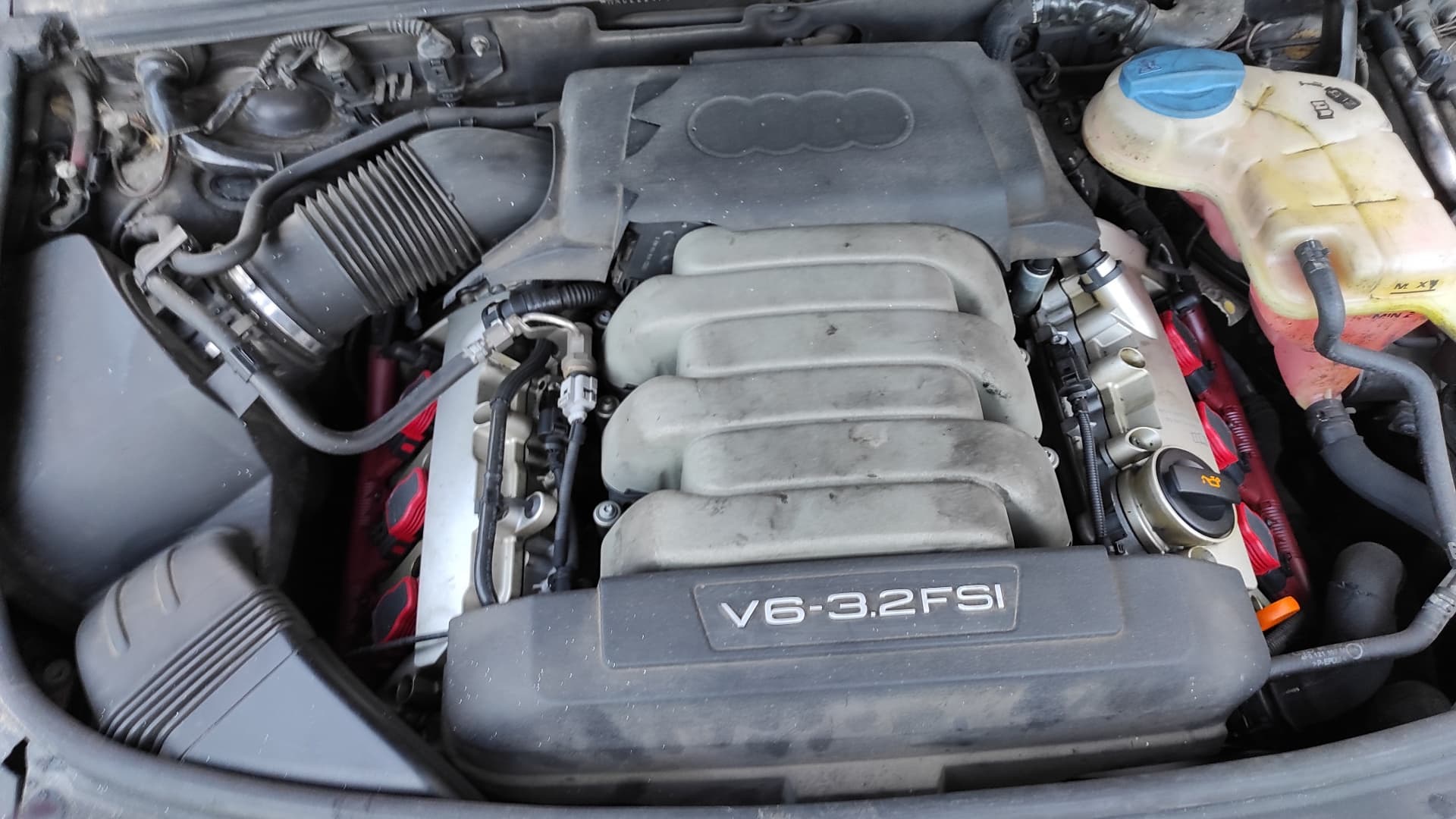 Recambio de CONDENSADOR / RADIADOR  AIRE ACONDICIONADO para AUDI A6 BERLINA (4F2) 3.2 V6 AUK - NEGRO 2