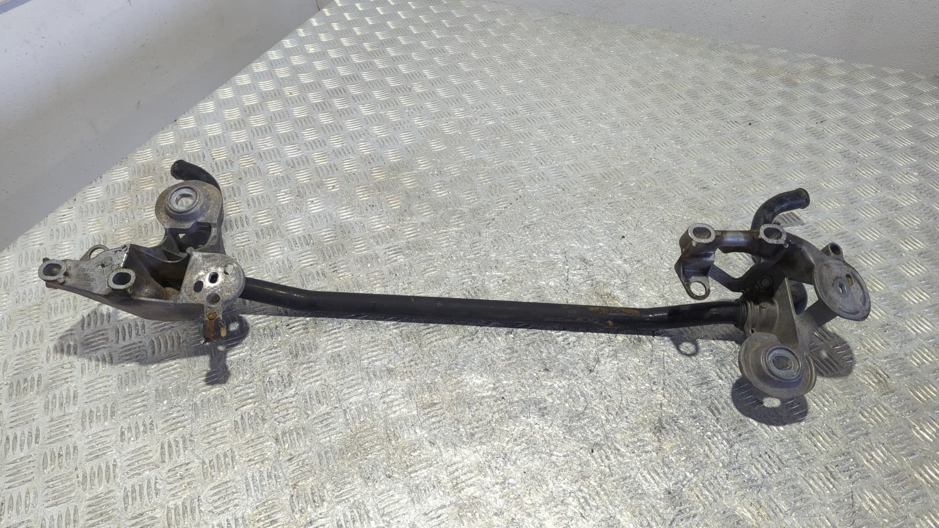 Recambio de BARRA ESTABILIZADORA DELANTERA para AUDI A4 CABRIO (8H) 3.0 TDI ASB referencia OEM IAM 8E0199352F - AZUL 2