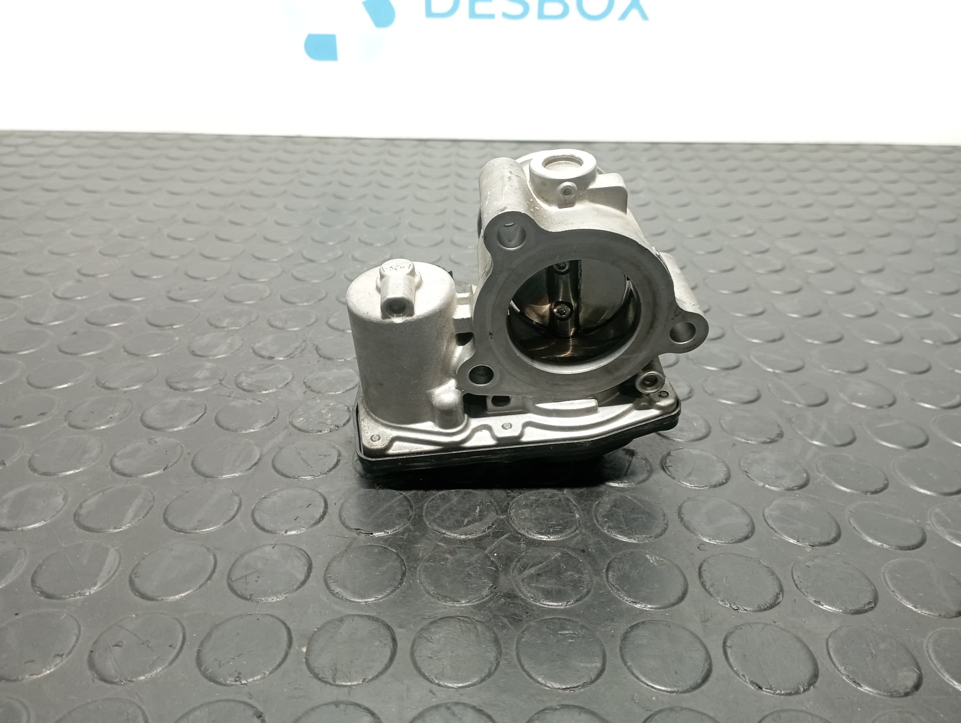 Recambio de CAJA MARIPOSA para FORD FIESTA (CCN) Black Edition SFJA referencia OEM IAM 50989002 - BLANCO