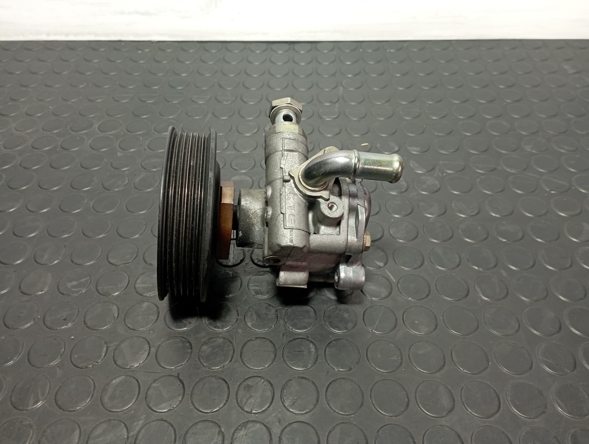 Recambio de BOMBA DIRECCION para VOLKSWAGEN BORA BERLINA (1J2) 1.6 AZD referencia OEM IAM 1J0422154B - GRIS 2