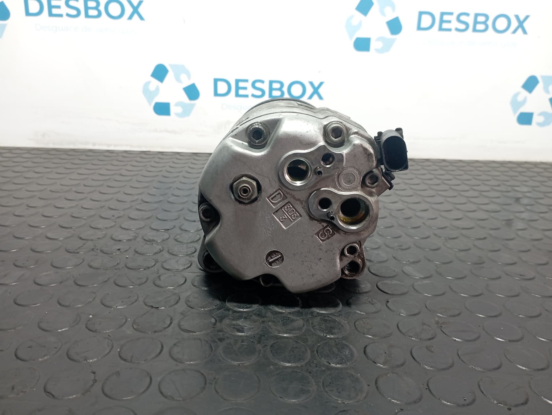 Recambio de COMPRESOR AIRE ACONDICIONADO para VOLKSWAGEN BORA BERLINA (1J2) 1.6 AZD referencia OEM IAM 1J0820803G - GRIS 3