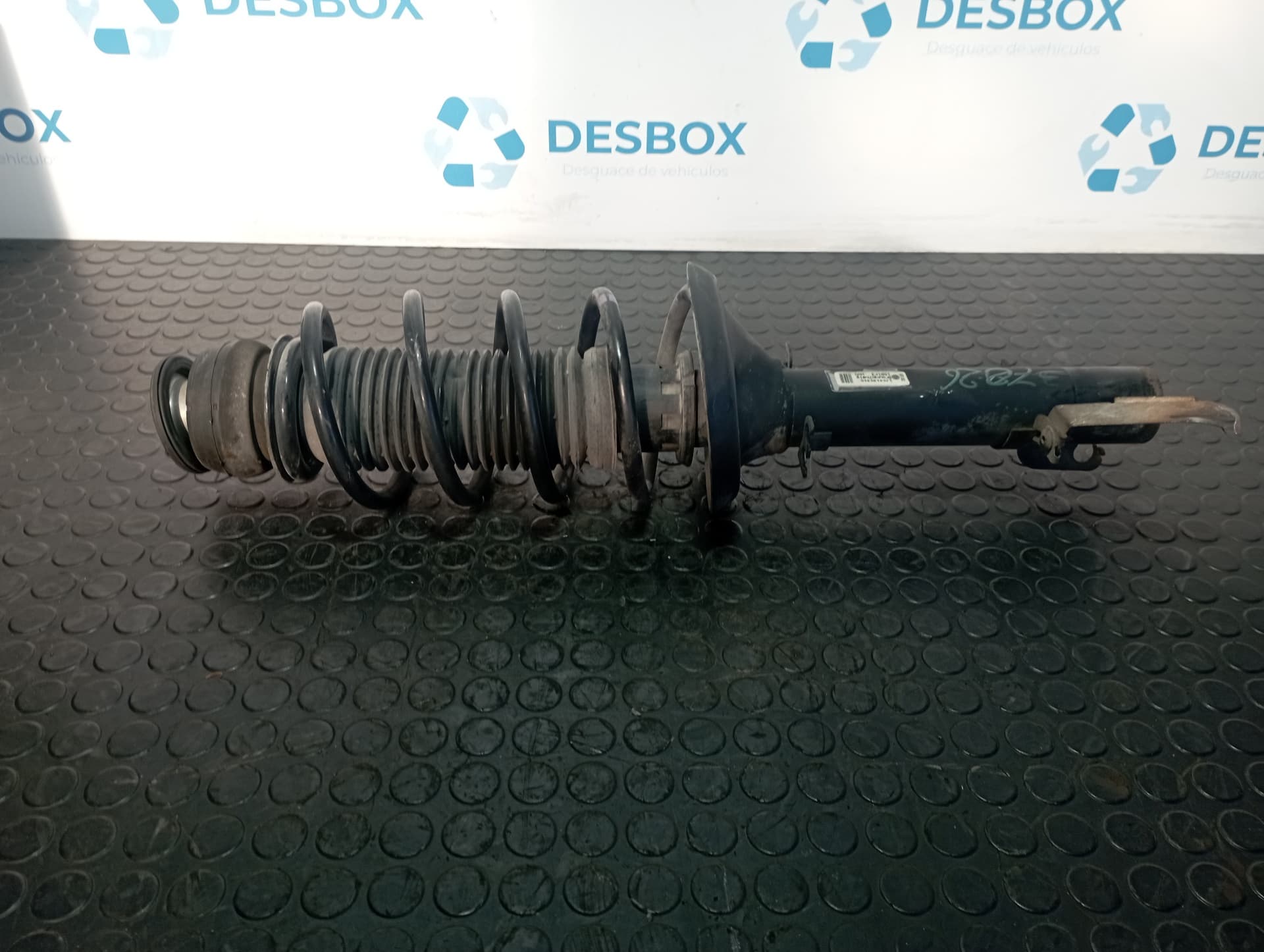 Recambio de AMORTIGUADOR DELANTERO IZQUIERDO para VOLKSWAGEN BORA BERLINA (1J2) 1.6 AZD referencia OEM IAM 1J04130315 - GRIS