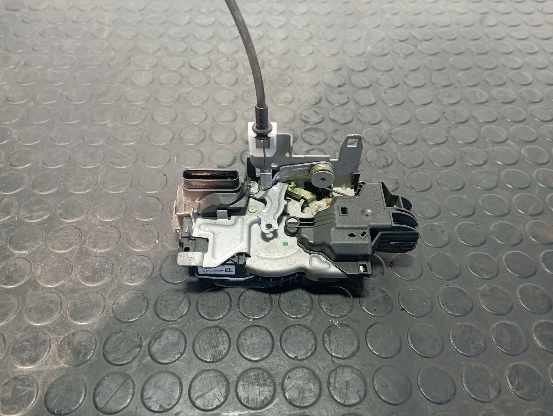 Recambio de CERRADURA PUERTA TRASERA DERECHA para VOLVO XC 40 2.0 D D4204T16 referencia OEM IAM 31462781 - AZUL 3