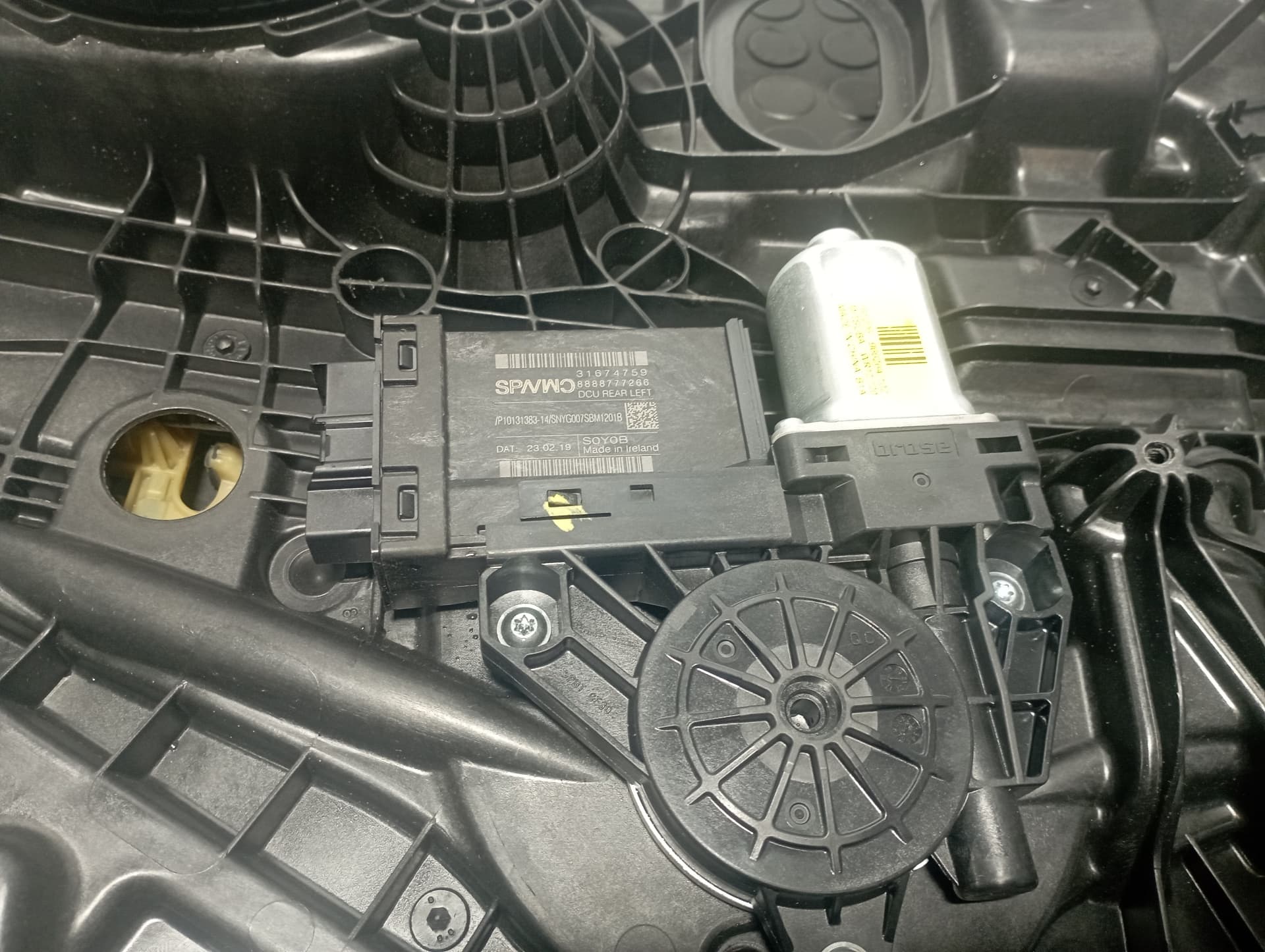 Recambio de ELEVALUNAS TRASERO DERECHO para VOLVO XC 40 2.0 D D4204T16 referencia OEM IAM 30747106 - AZUL 4