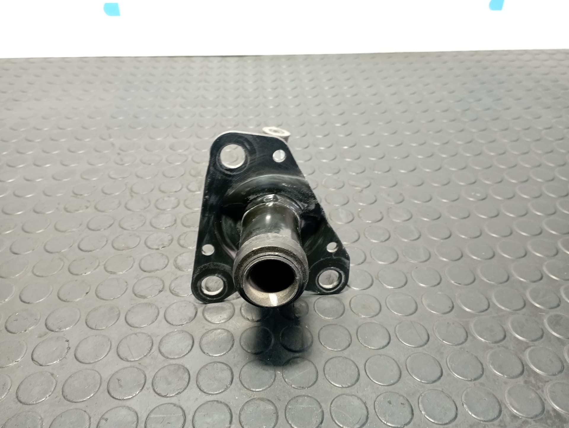 Recambio de PUNTERA DELANTERA DERECHA DE PARAGOLPES para AUDI A4 BERLINA (B5) 1.9 TDI AHU referencia OEM IAM 8D0807134A - GRIS