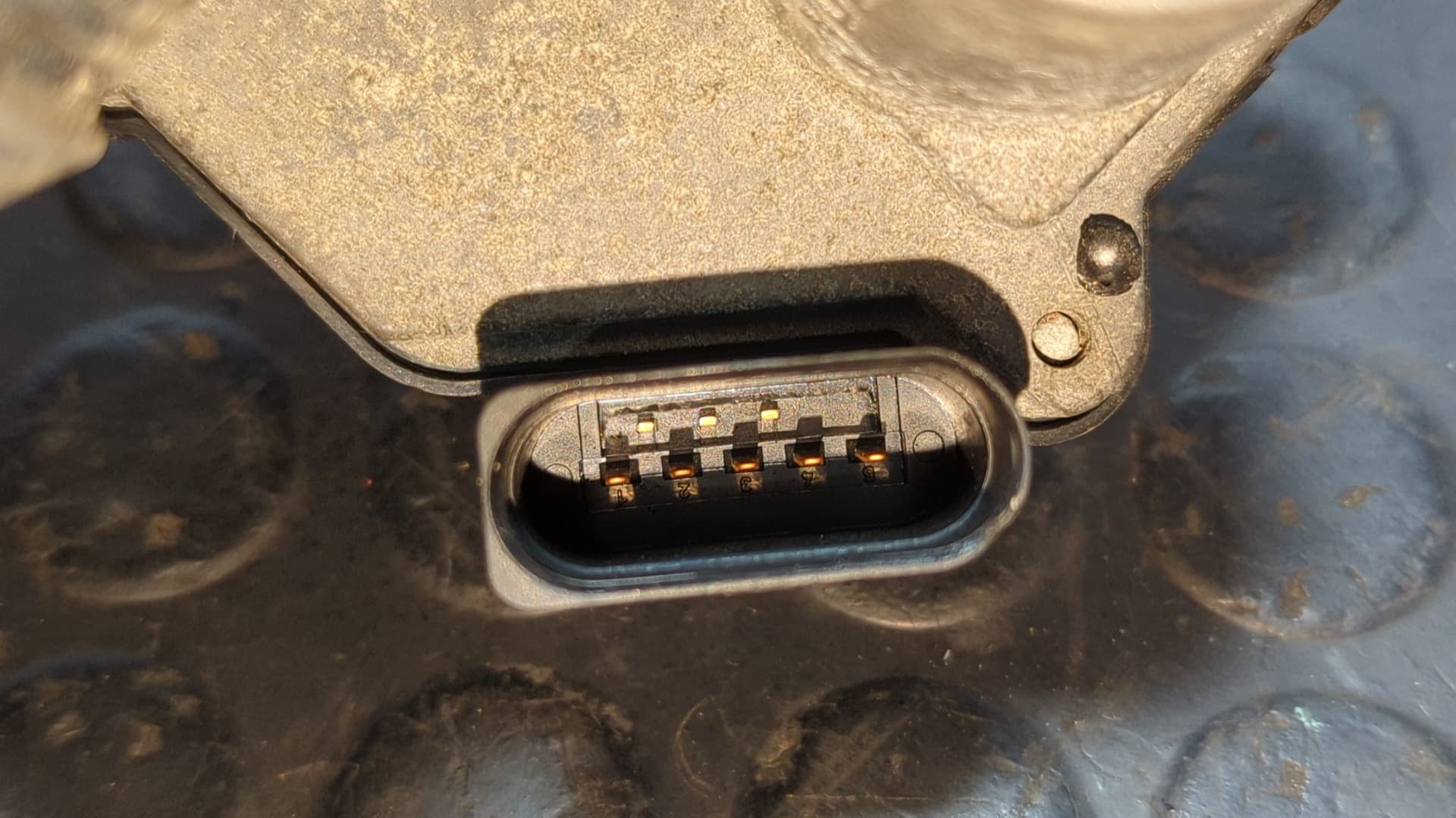 Recambio de CAJA MARIPOSA para AUDI A4 CABRIO (8H) 3.0 TDI ASB referencia OEM IAM 059145950B - AZUL 2
