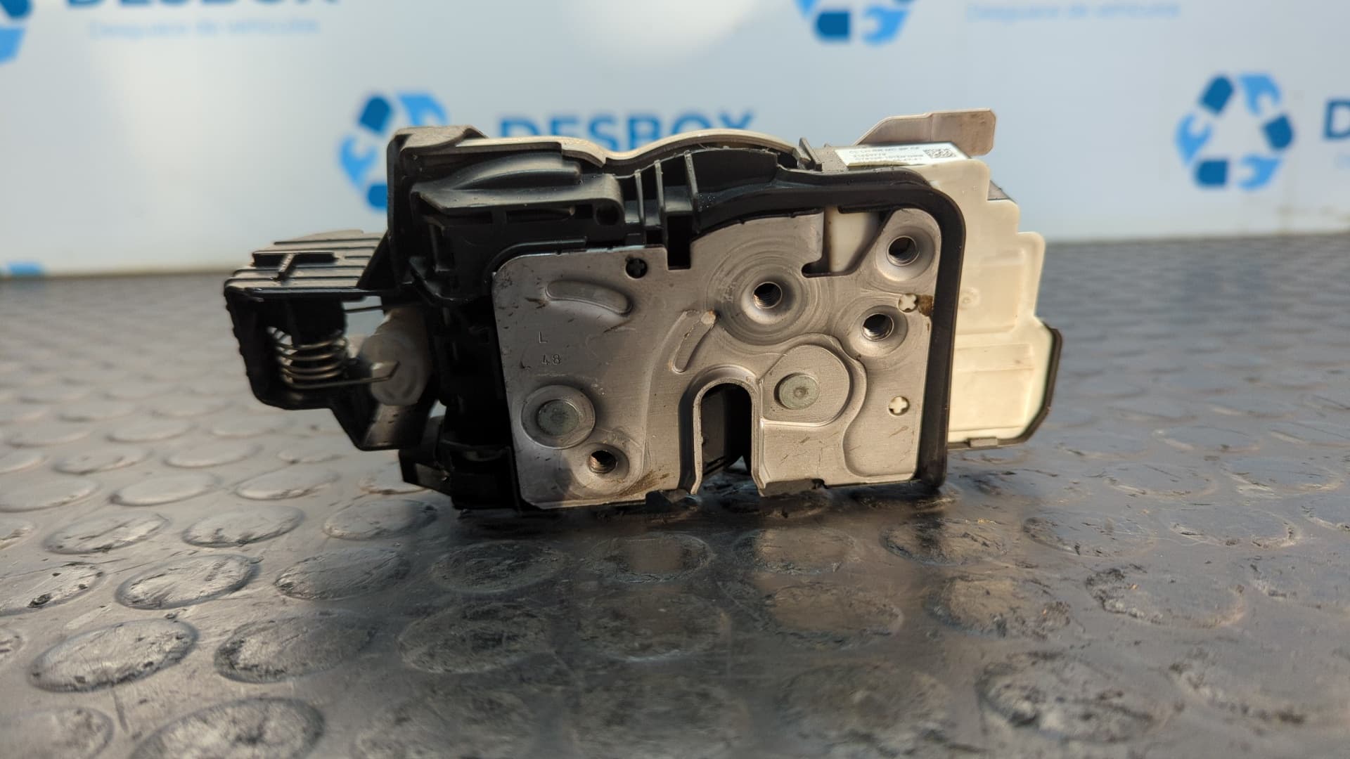 Recambio de CERRADURA PUERTA TRASERA IZQUIERDA para VOLVO XC 40 2.0 D D4204T16 referencia OEM IAM 31462779 - AZUL 2