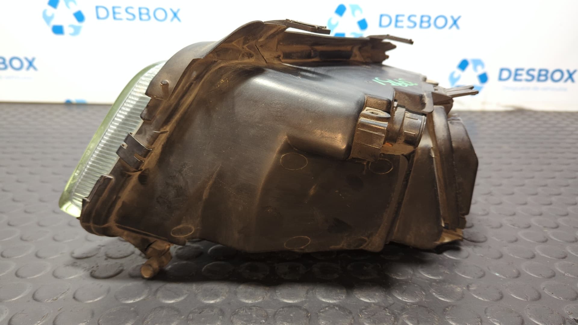 Recambio de FARO DERECHO para AUDI A4 BERLINA (B5) 1.9 TDI AHU referencia OEM IAM VALEO - GRIS 3