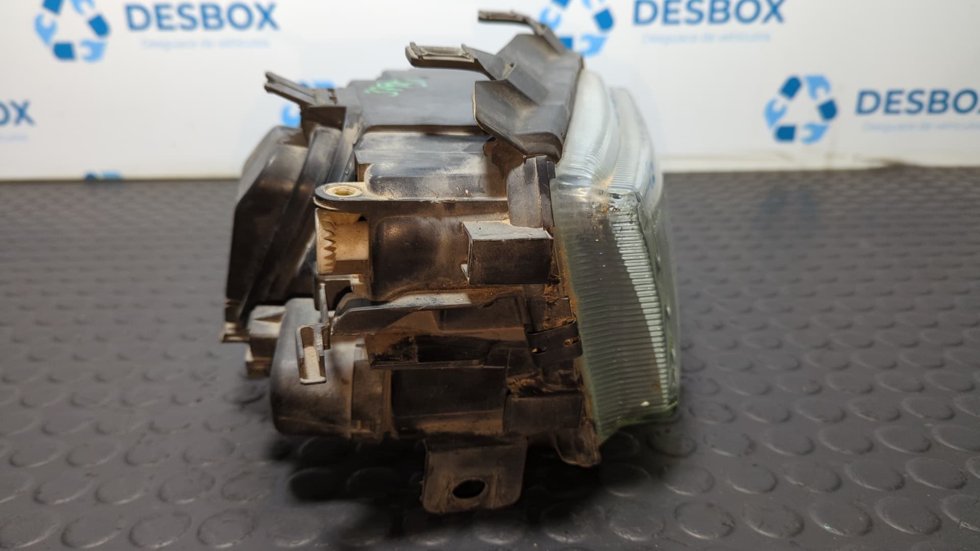 Recambio de FARO DERECHO para AUDI A4 BERLINA (B5) 1.9 TDI AHU referencia OEM IAM VALEO - GRIS 4