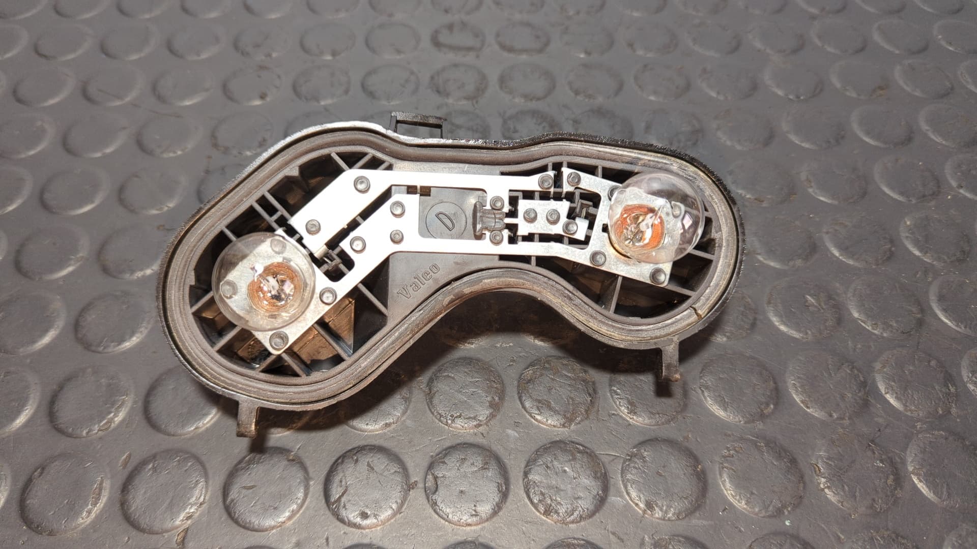 Recambio de PORTALAMPARAS para RENAULT MEGANE II BERLINA 5P F9QB8 referencia OEM IAM 89026012 - GRIS