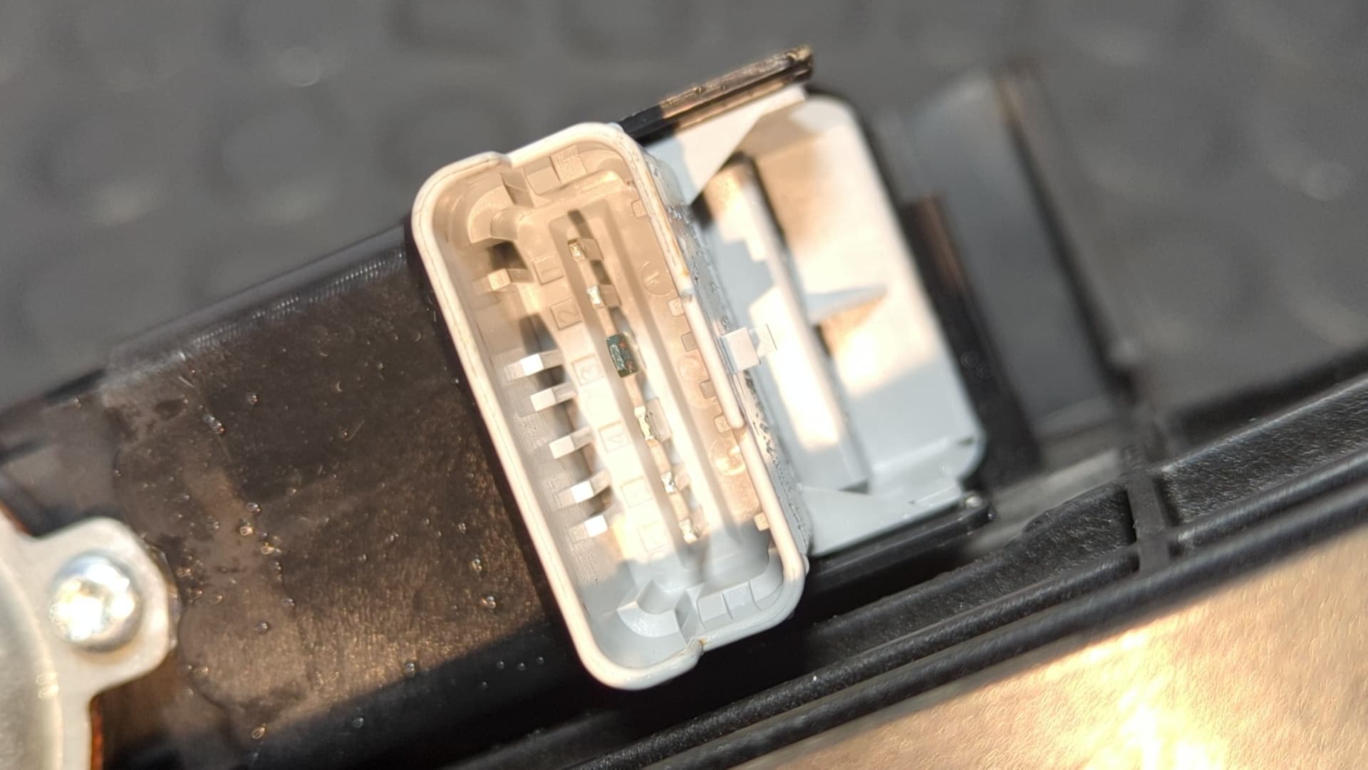 Recambio de ELEVALUNAS TRASERO IZQUIERDO para PEUGEOT 2008 (--.2013->) 2008 ACTIVE PURETECH HN05 - BLANCO 3