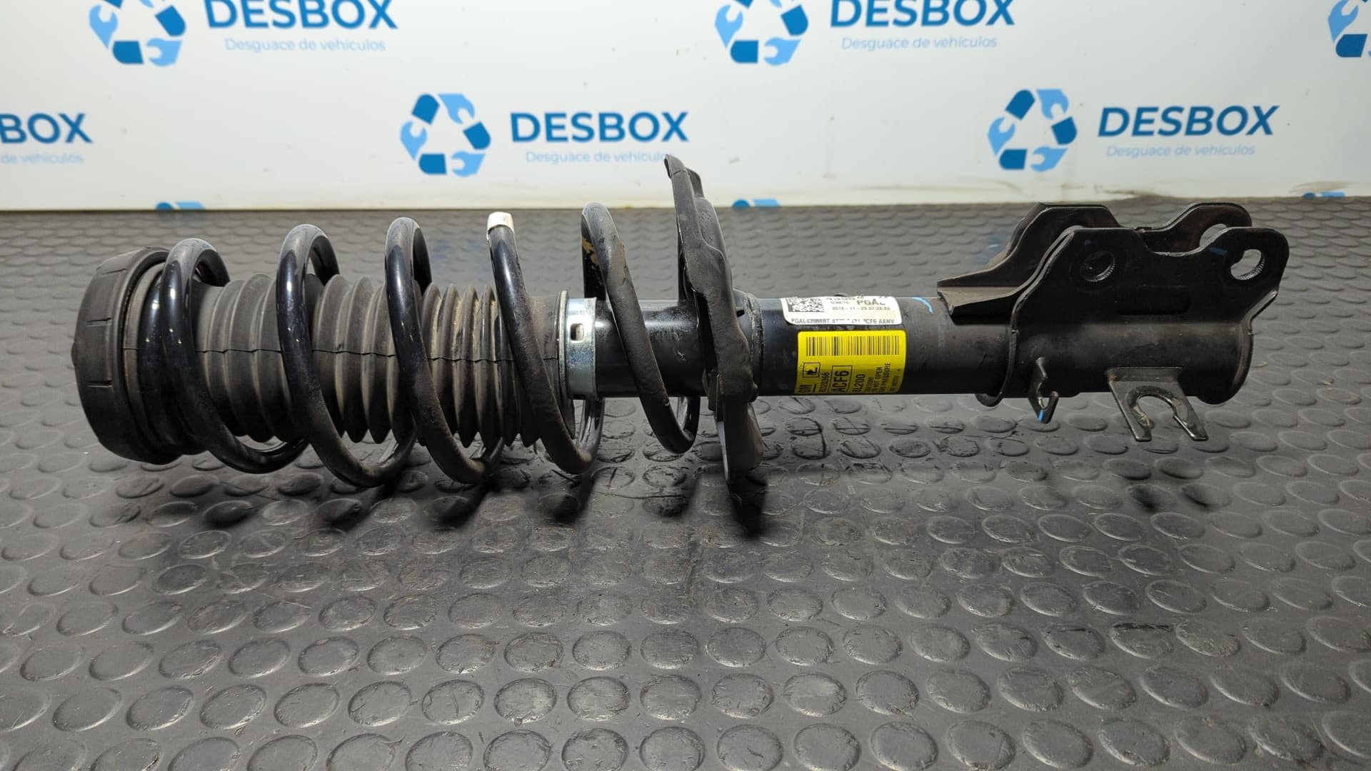 Recambio de AMORTIGUADOR DELANTERO IZQUIERDO para OPEL MOKKA X MOKKA X 1.3 I B14NET referencia OEM IAM 95320366 - NEGRO