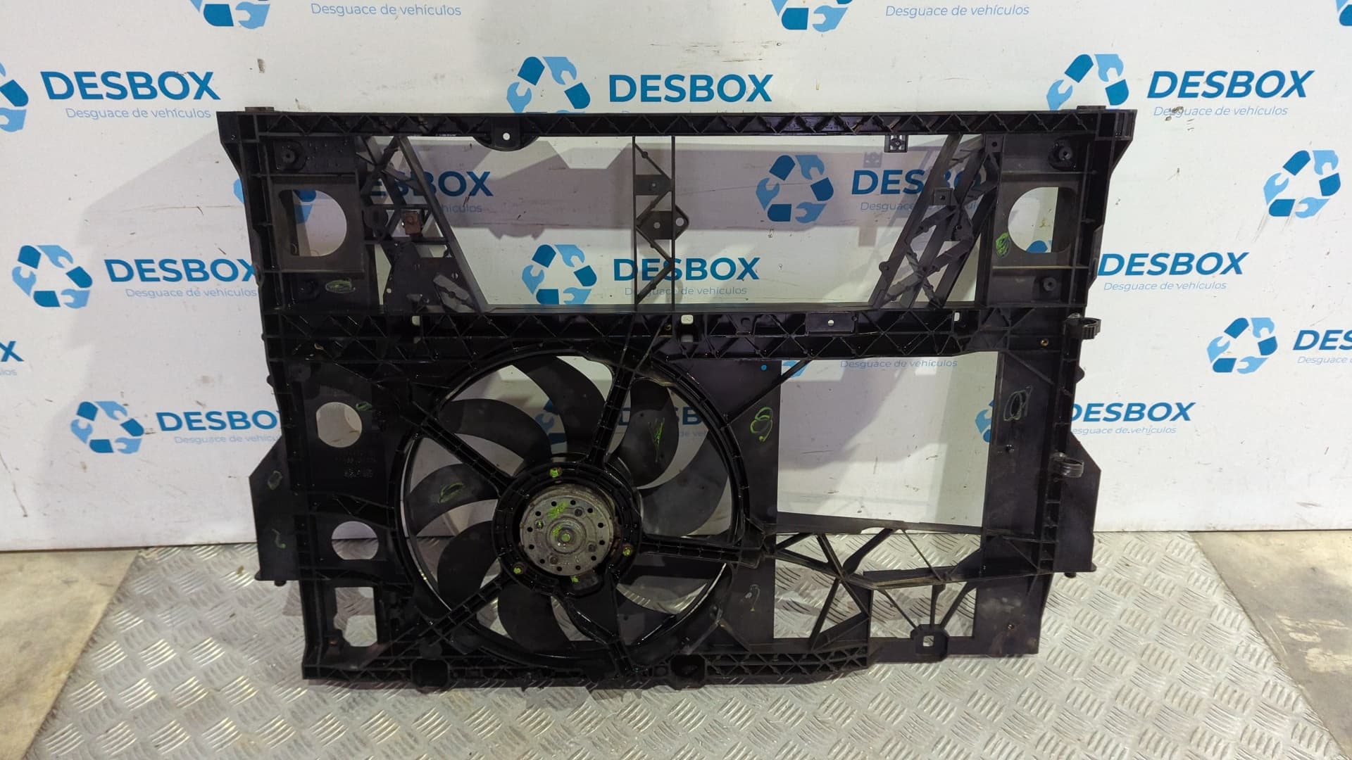 Recambio de ELECTROVENTILADOR para RENAULT MASTER COMBI DESDE '98 2.2 Diesel G9U720 referencia OEM IAM 8200023040 - BLANCO