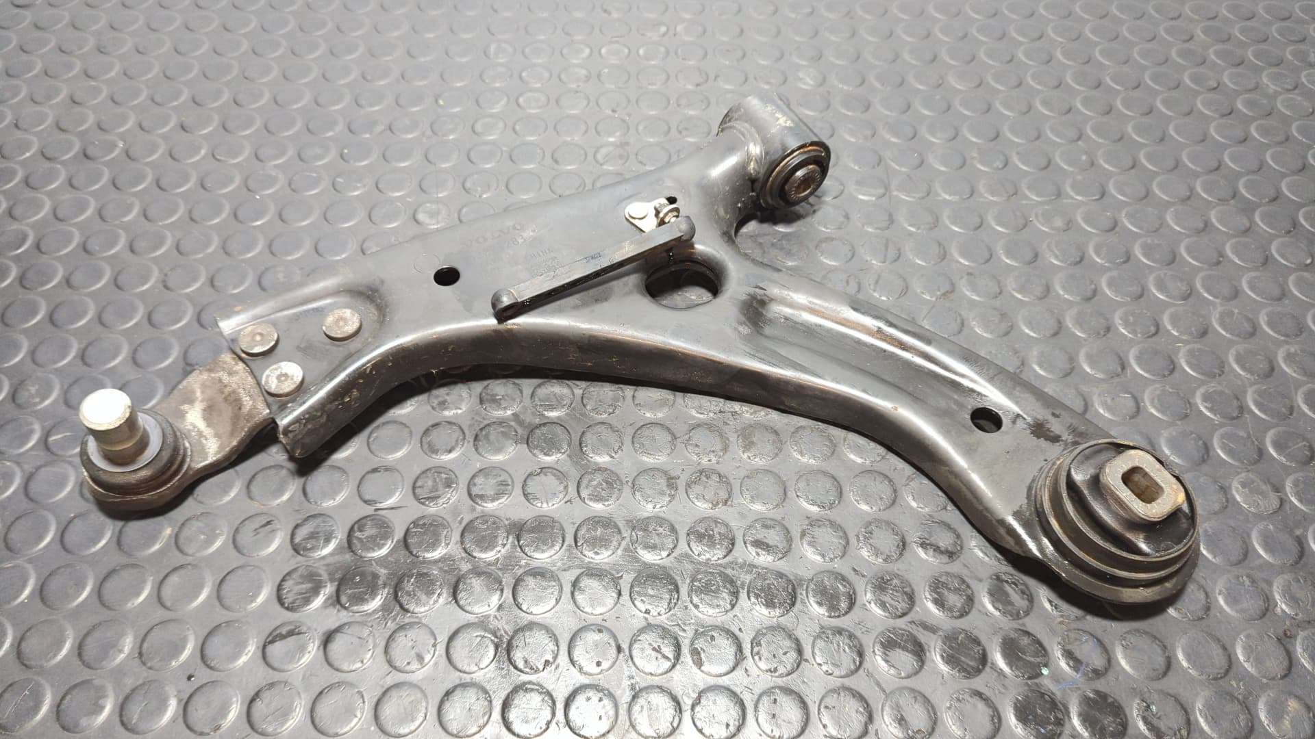 Recambio de BRAZO IZQUIERDO INFERIOR DELANTERO para VOLVO XC 40 2.0 D D4204T16 referencia OEM IAM 32221283 - AZUL