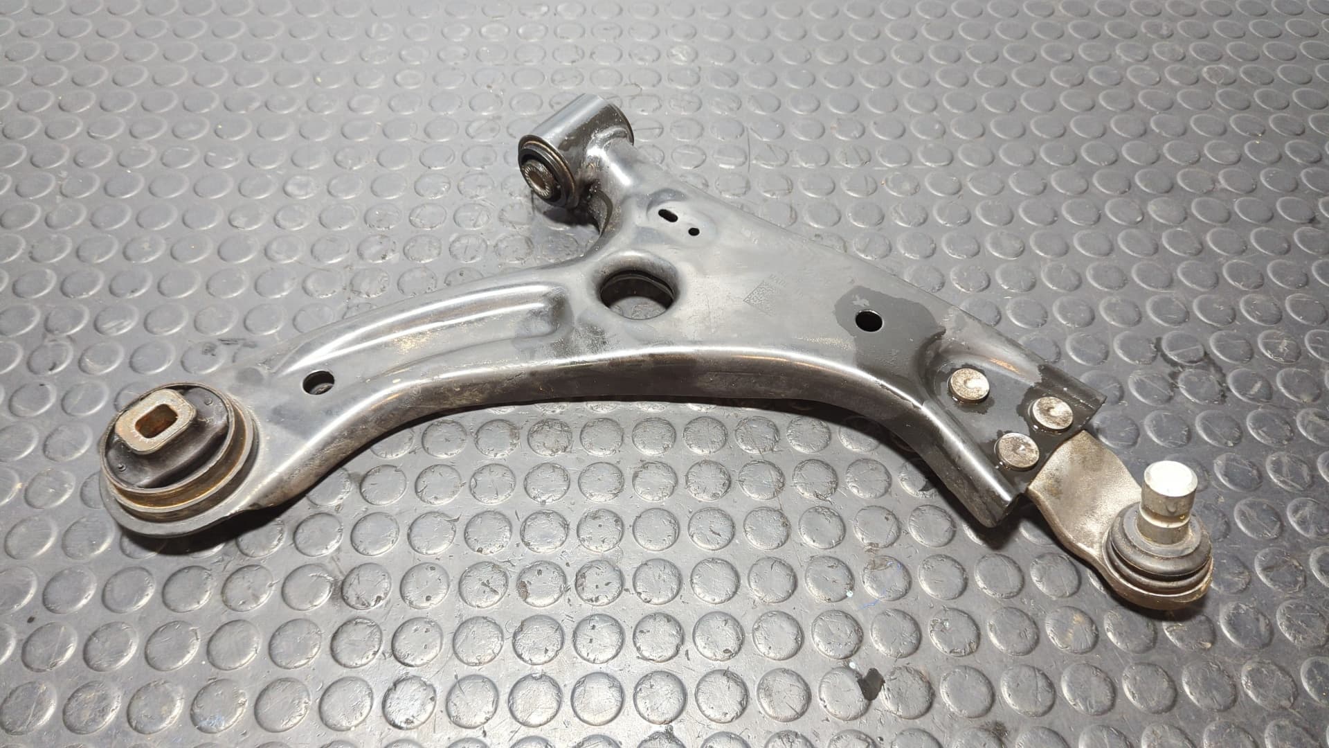 Recambio de BRAZO DERECHO INFERIOR DELANTERO para VOLVO XC 40 2.0 D D4204T16 referencia OEM IAM 32221282 - AZUL