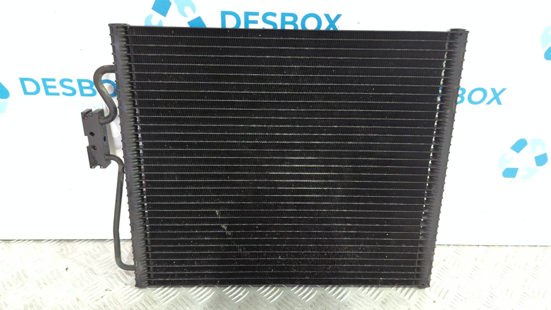 Recambio de CONDENSADOR / RADIADOR  AIRE ACONDICIONADO para BMW SERIE 7 (E38) 2.8 24V CAT 286S1G     referencia OEM IAM 64538391126 - GRIS 2