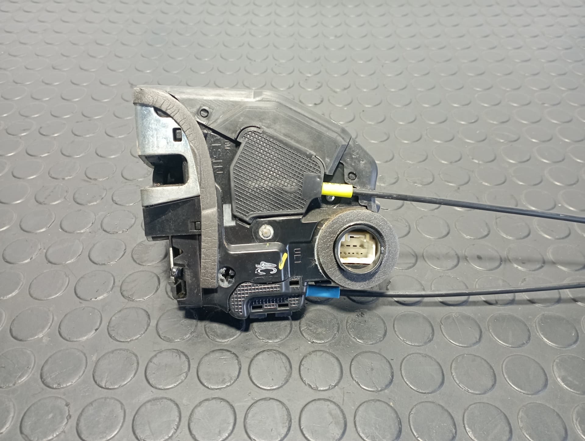 Recambio de CERRADURA PUERTA TRASERA IZQUIERDA para TOYOTA AURIS 1.8 HYBRID 2ZR referencia OEM IAM 6906005051 - BLANCO 2