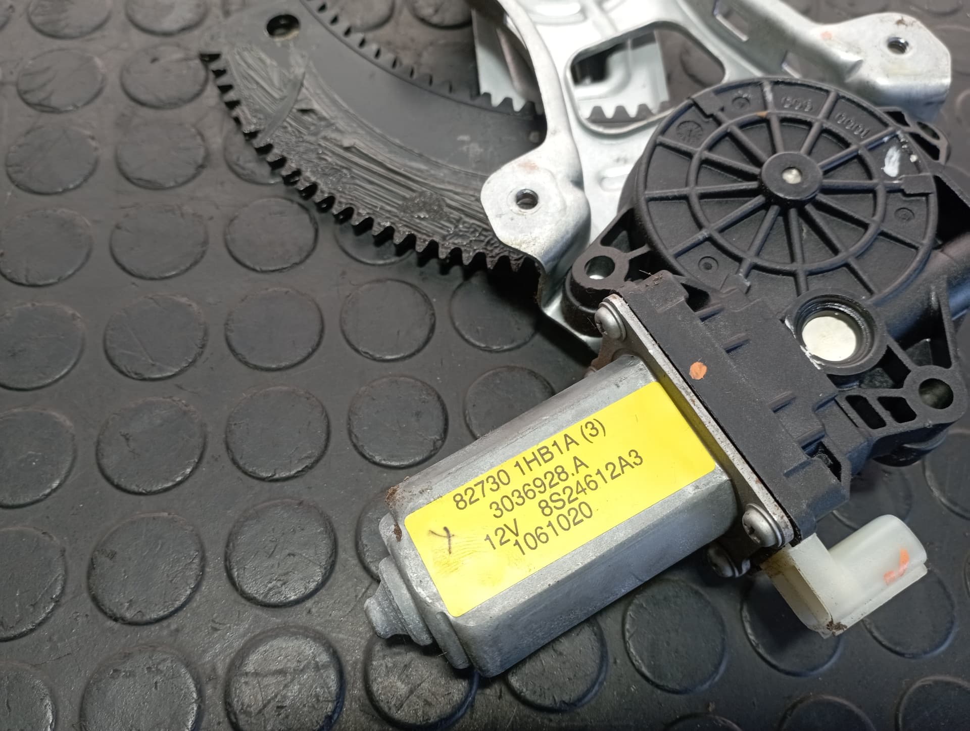 Recambio de ELEVALUNAS DELANTERO DERECHO para NISSAN NOTE 1.2 3 CIL HR12 referencia OEM IAM 807003BB0A - BLANCO 2