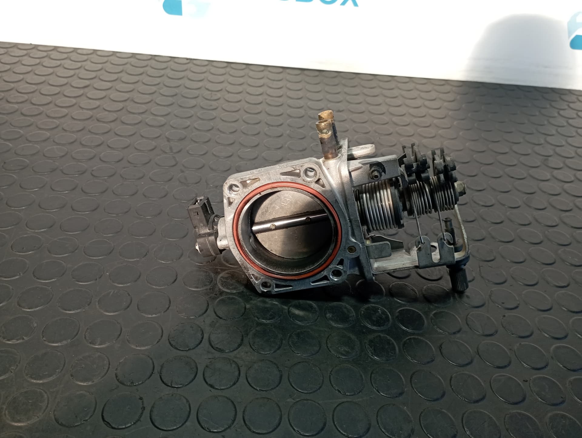 Recambio de CAJA MARIPOSA para BMW SERIE 7 (E38) 2.8 24V CAT 286S1G     referencia OEM IAM 1427175 - GRIS 5