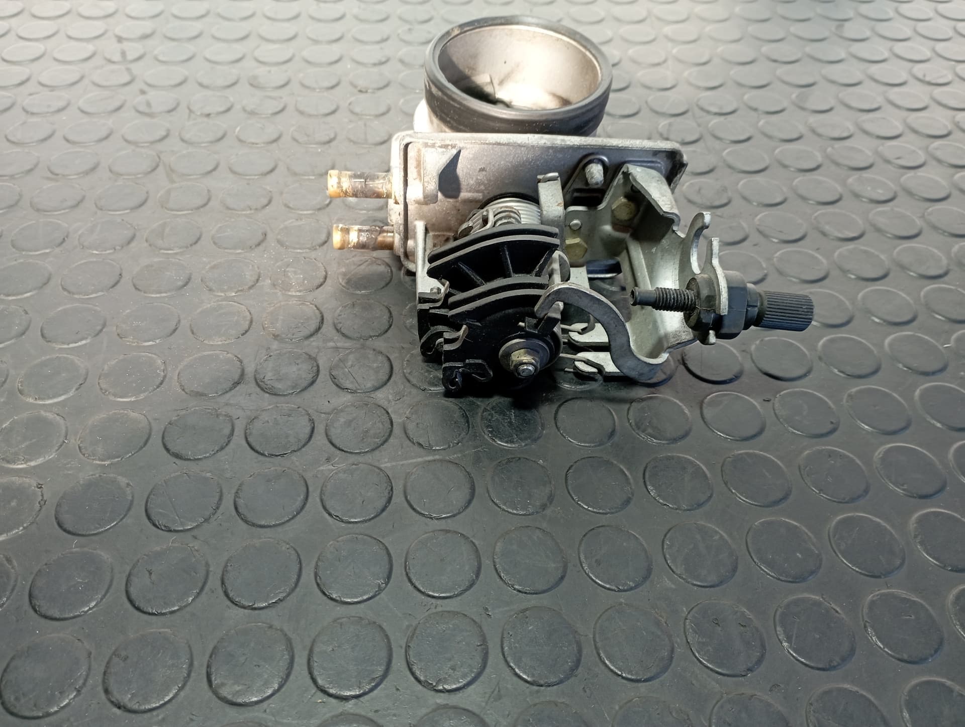 Recambio de CAJA MARIPOSA para BMW SERIE 7 (E38) 2.8 24V CAT 286S1G     referencia OEM IAM 1427175 - GRIS 4