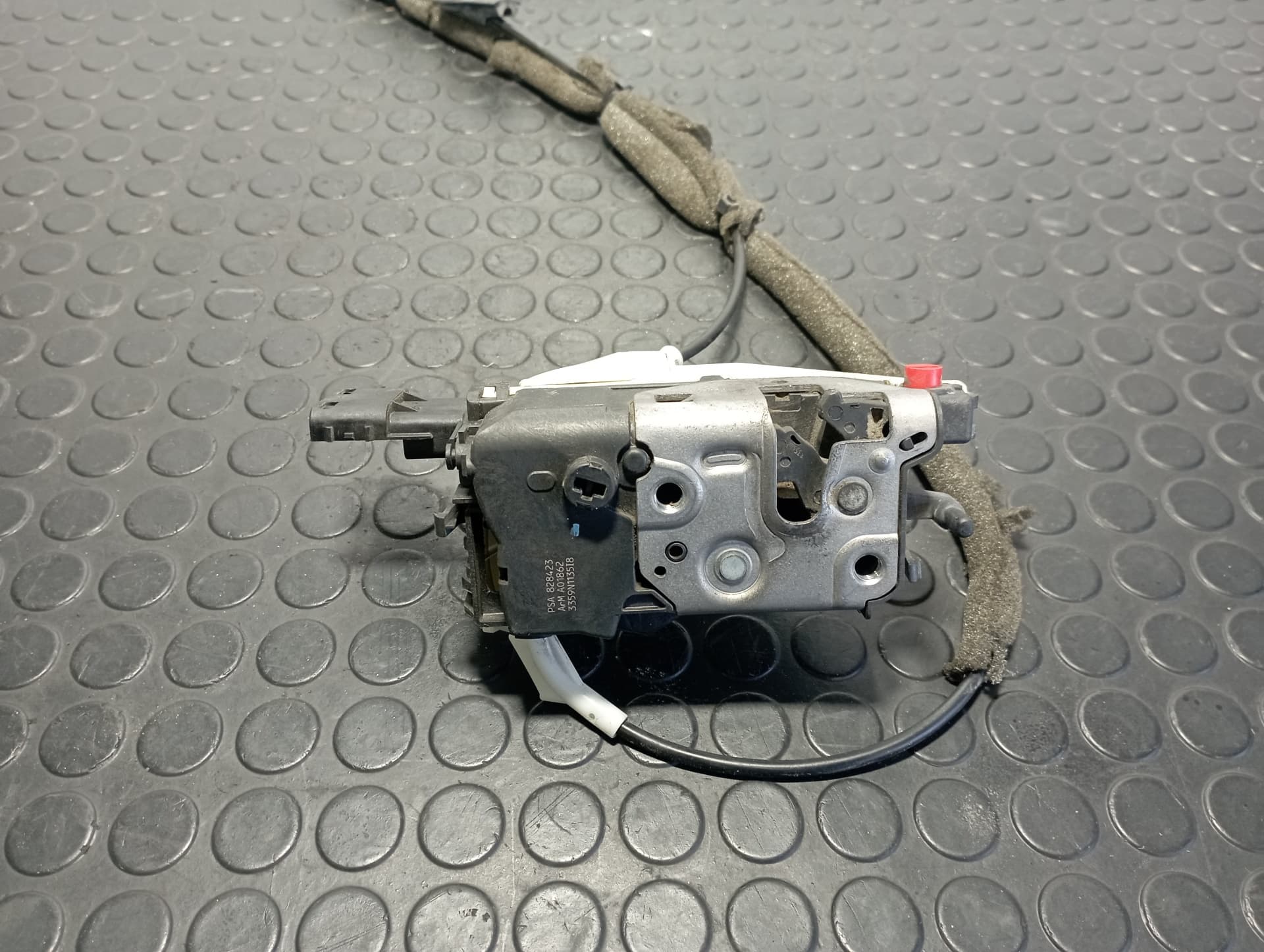 Recambio de CERRADURA PUERTA TRASERA DERECHA para PEUGEOT PARTNER KOMBI 1.6 HDI 9HX/9H2 referencia OEM IAM A01862 - BLANCO 5