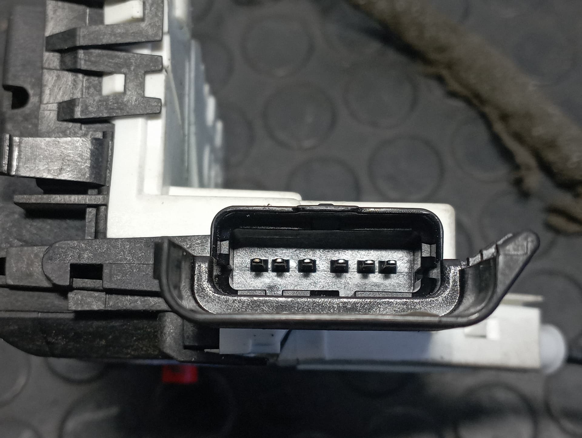 Recambio de CERRADURA PUERTA TRASERA DERECHA para PEUGEOT PARTNER KOMBI 1.6 HDI 9HX/9H2 referencia OEM IAM A01862 - BLANCO 2