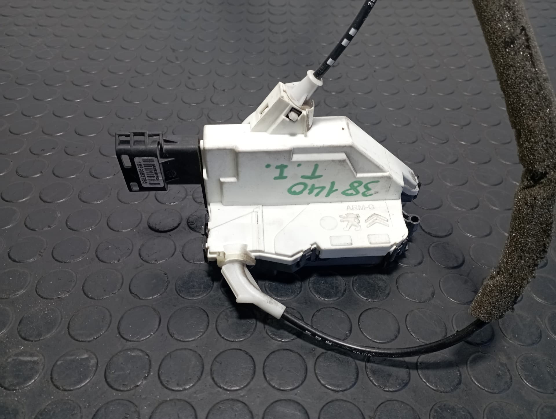 Recambio de CERRADURA PUERTA TRASERA IZQUIERDA para PEUGEOT PARTNER KOMBI 1.6 HDI 9HX/9H2 referencia OEM IAM A01841 - BLANCO