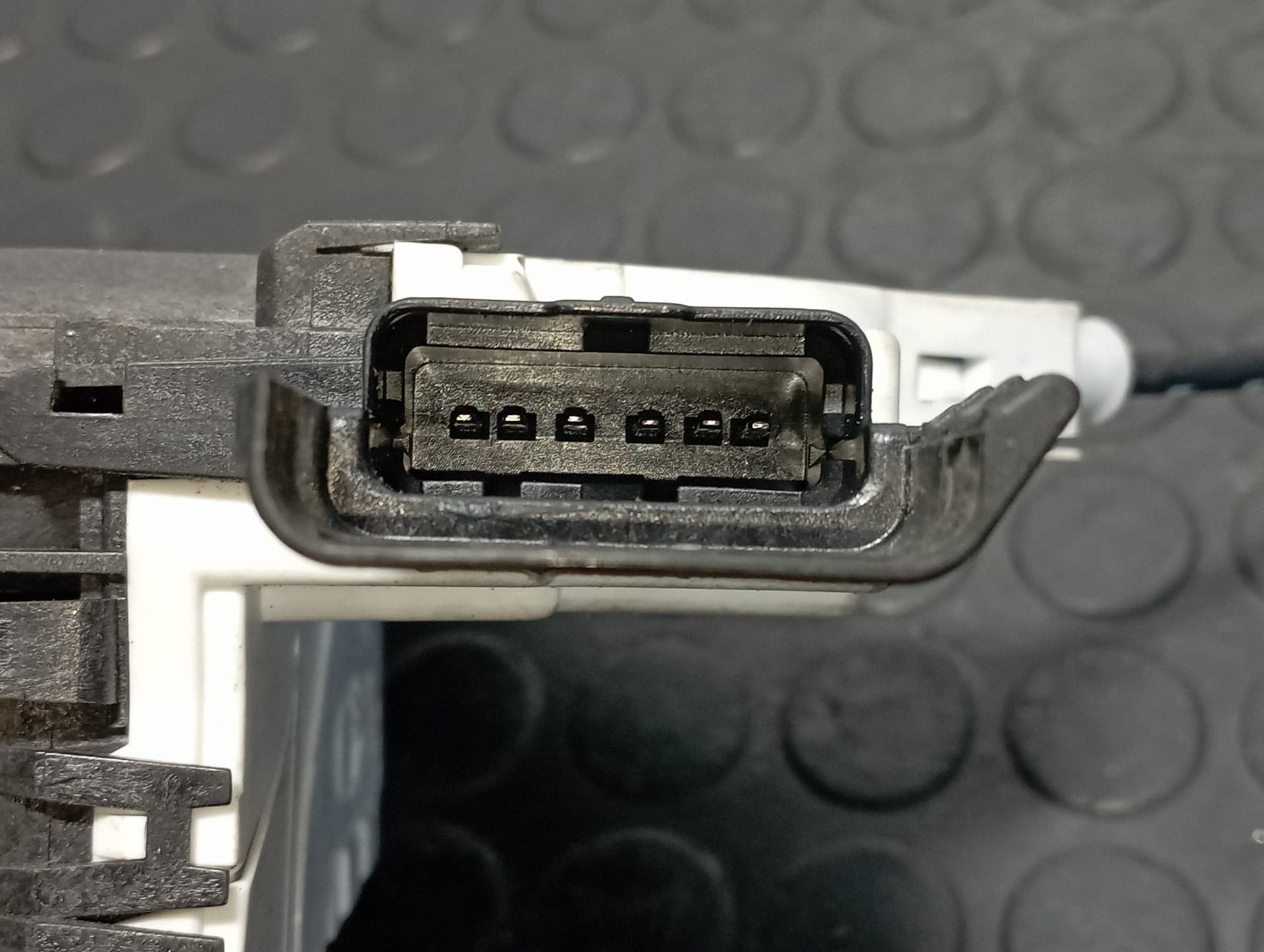 Recambio de CERRADURA PUERTA TRASERA IZQUIERDA para PEUGEOT PARTNER KOMBI 1.6 HDI 9HX/9H2 referencia OEM IAM A01841 - BLANCO 3