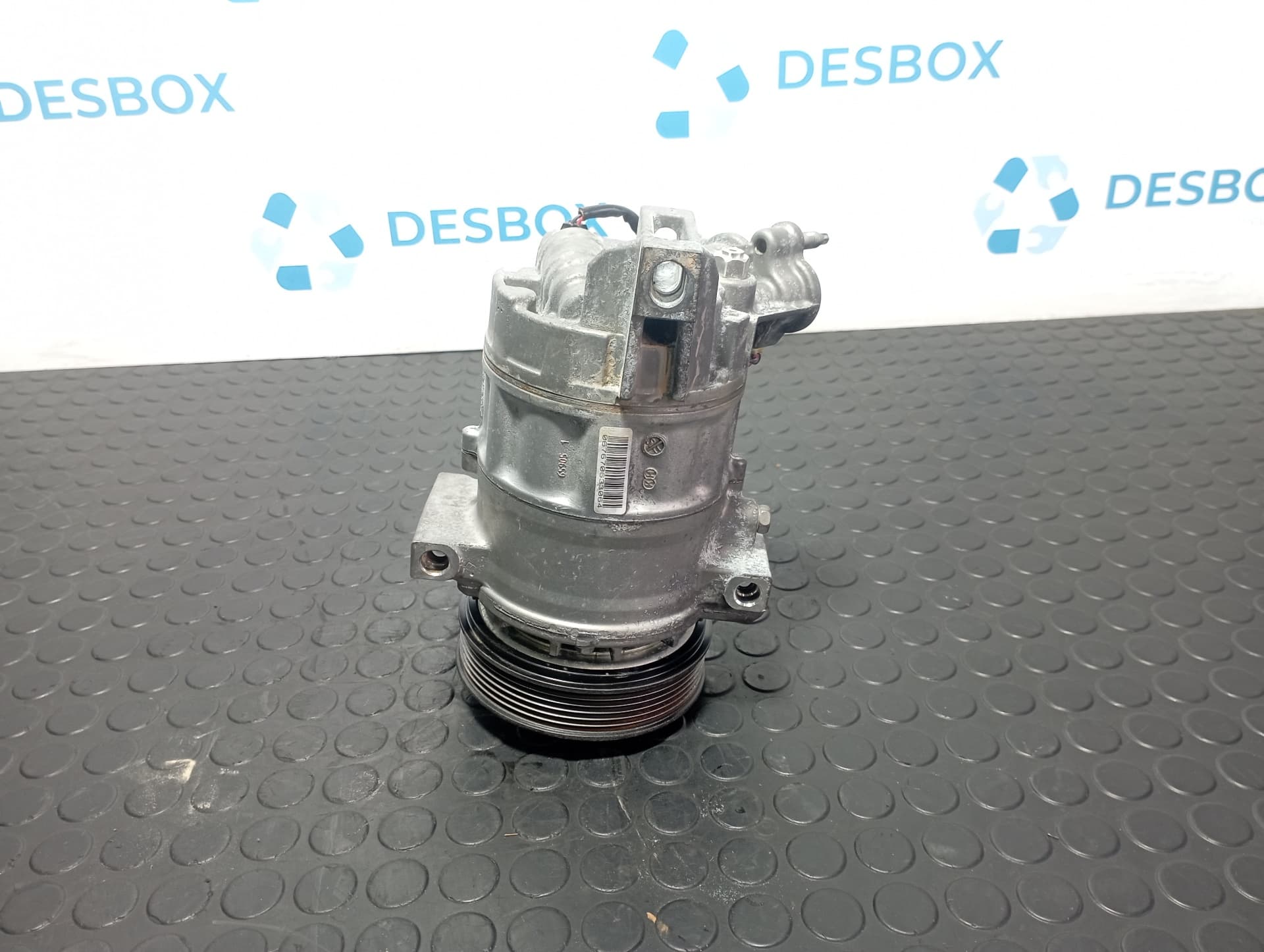 Recambio de COMPRESOR AIRE ACONDICIONADO para VOLVO XC 40 2.0 D D4204T16 referencia OEM IAM P31449067 - AZUL 4