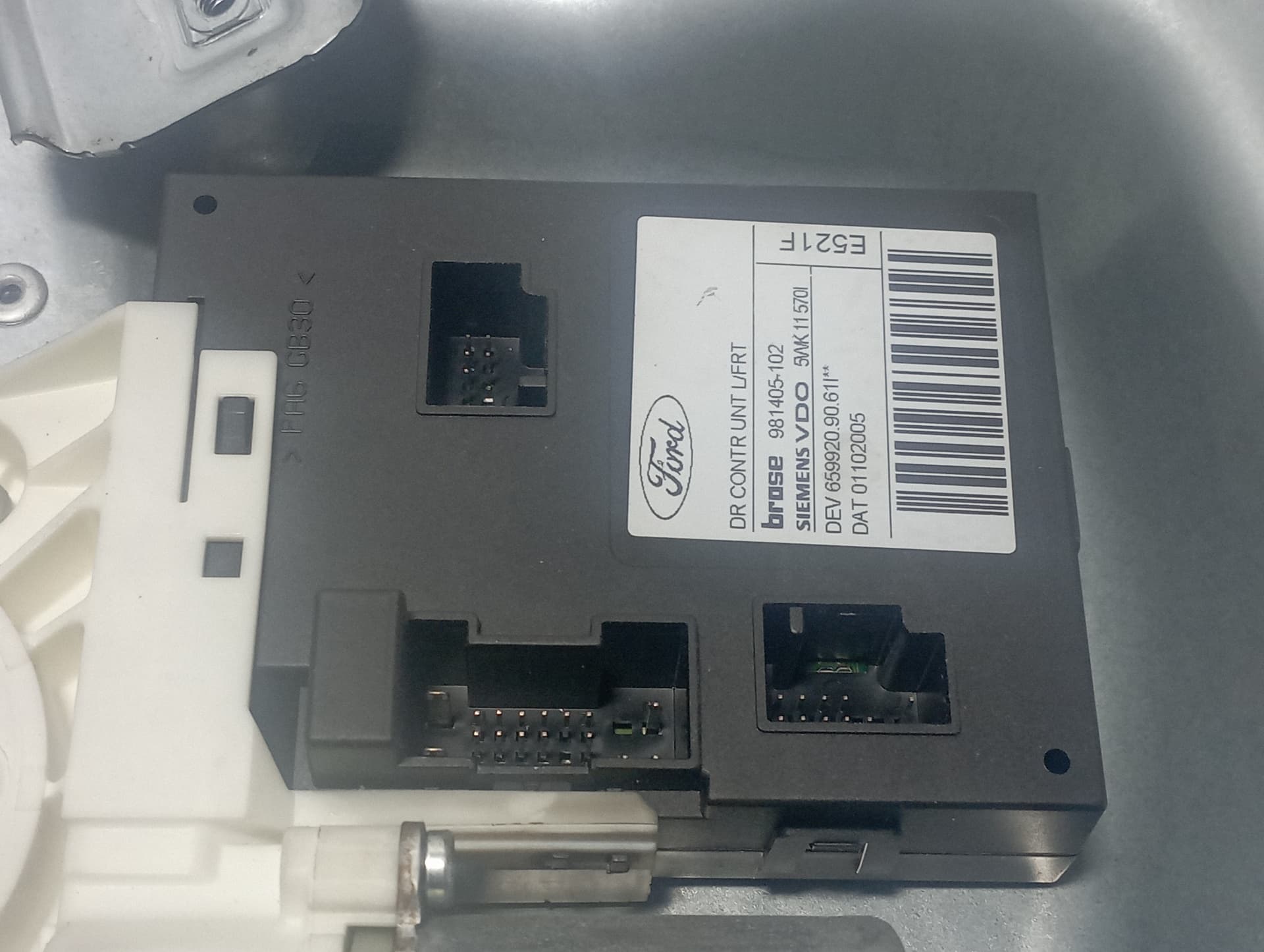 Recambio de ELEVALUNAS DELANTERO IZQUIERDO para FORD FOCUS BERLINA (CAP) Q8DA referencia OEM IAM 4M51A045H17 - NEGRO 5