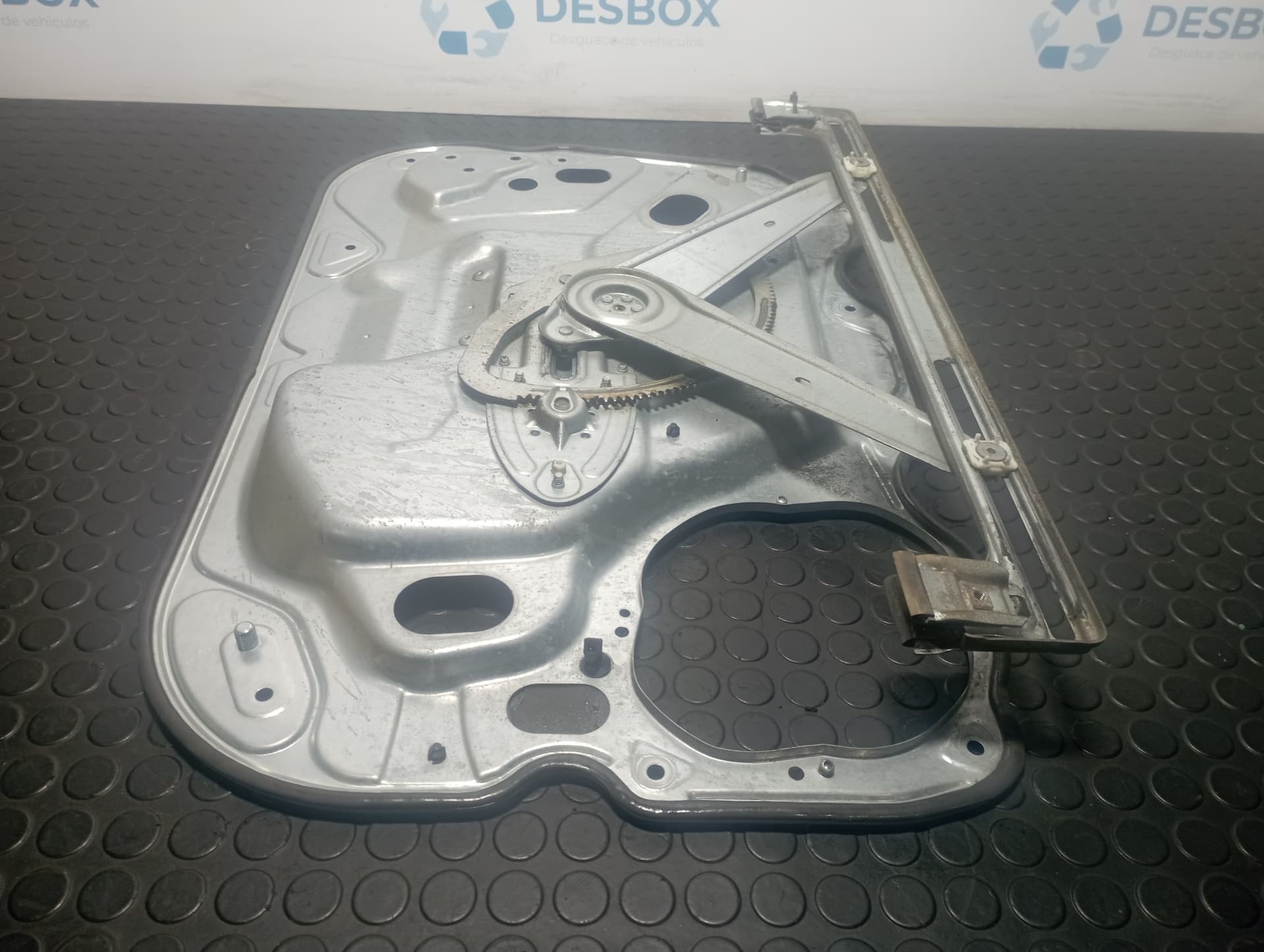 Recambio de ELEVALUNAS DELANTERO IZQUIERDO para FORD FOCUS BERLINA (CAP) Q8DA referencia OEM IAM 4M51A045H17 - NEGRO 2