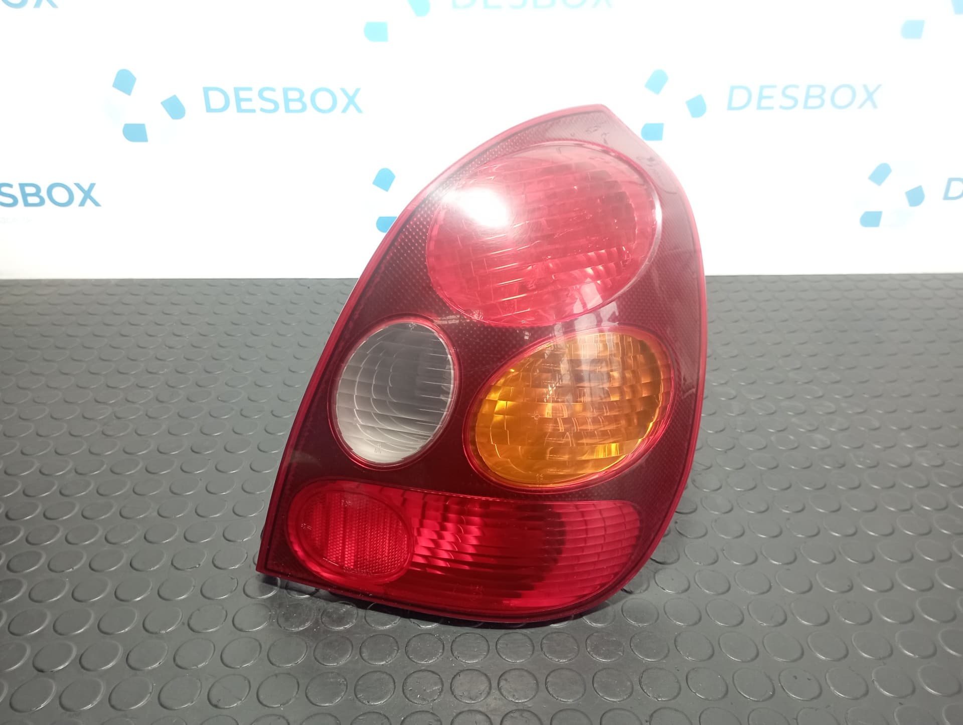 Recambio de PILOTO TRASERO DERECHO para TOYOTA COROLLA (E11) 1.4 GASOLINA G4E referencia OEM IAM 22076587R - GRIS