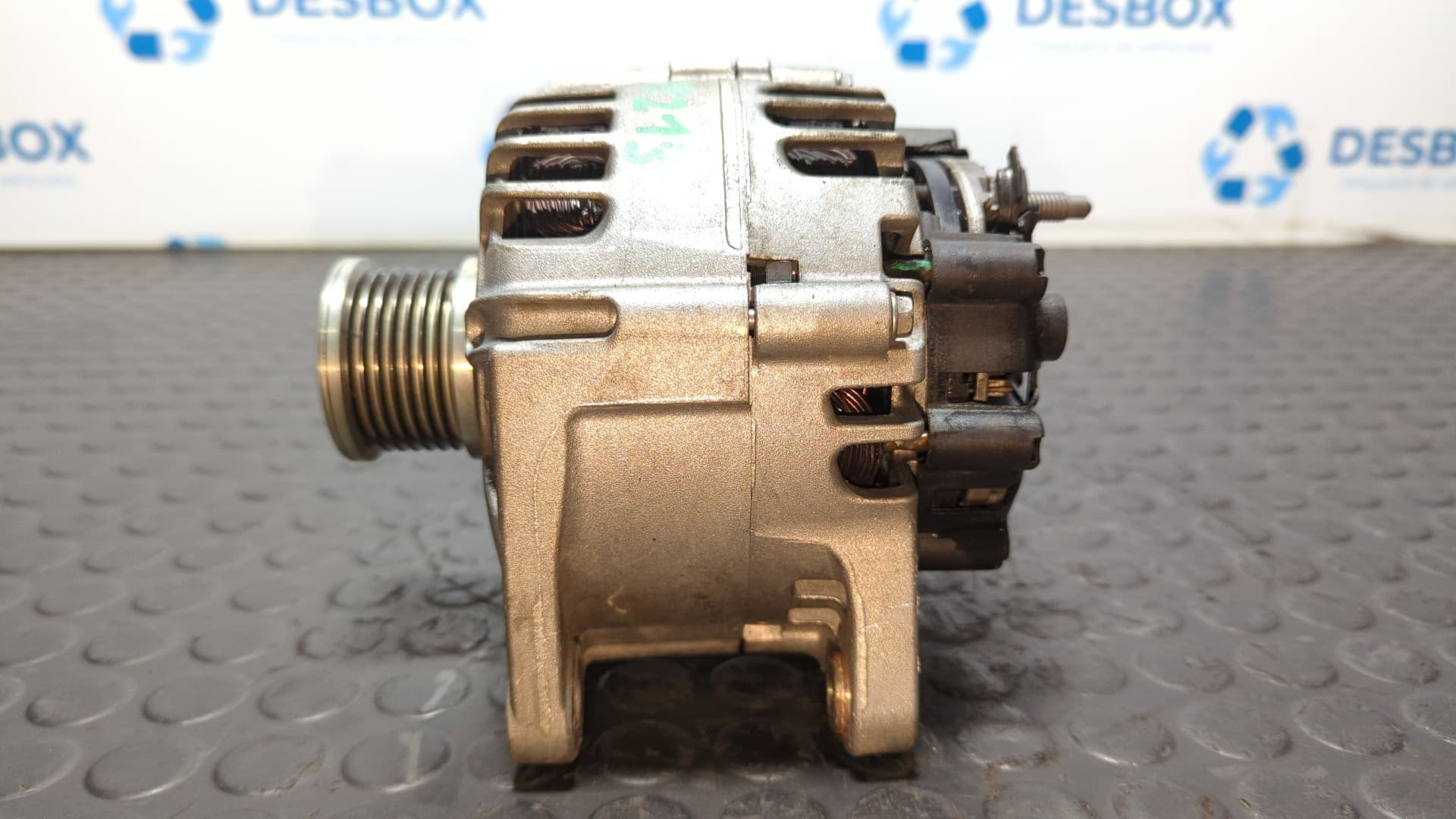 Recambio de ALTERNADOR para DACIA DUSTER 1.2 GASOLINA H5F referencia OEM IAM 231000091R - BLANCO 2