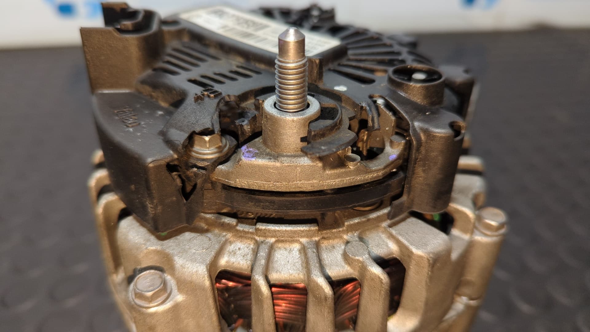 Recambio de ALTERNADOR para DACIA DUSTER 1.2 GASOLINA H5F referencia OEM IAM 231000091R - BLANCO 3