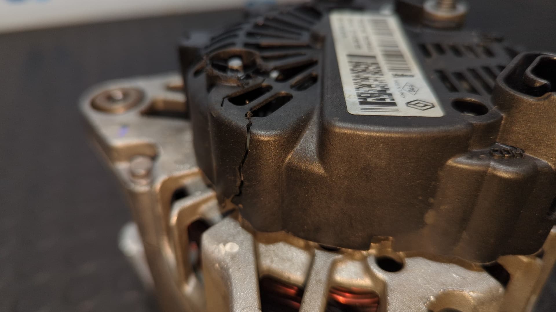 Recambio de ALTERNADOR para DACIA DUSTER 1.2 GASOLINA H5F referencia OEM IAM 231000091R - BLANCO 6